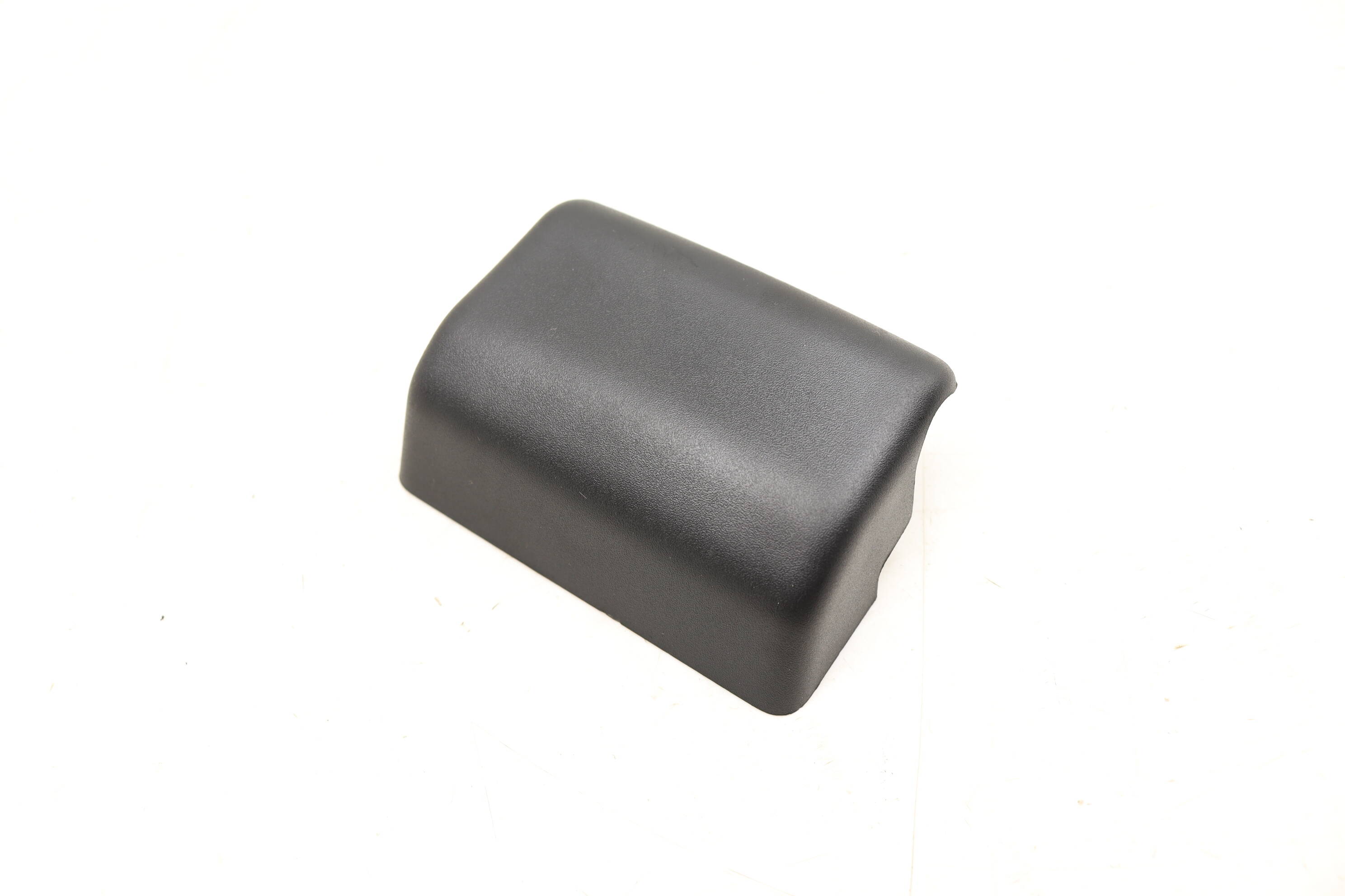 Center Armrest Hinge Cover / Trim 9J1863100