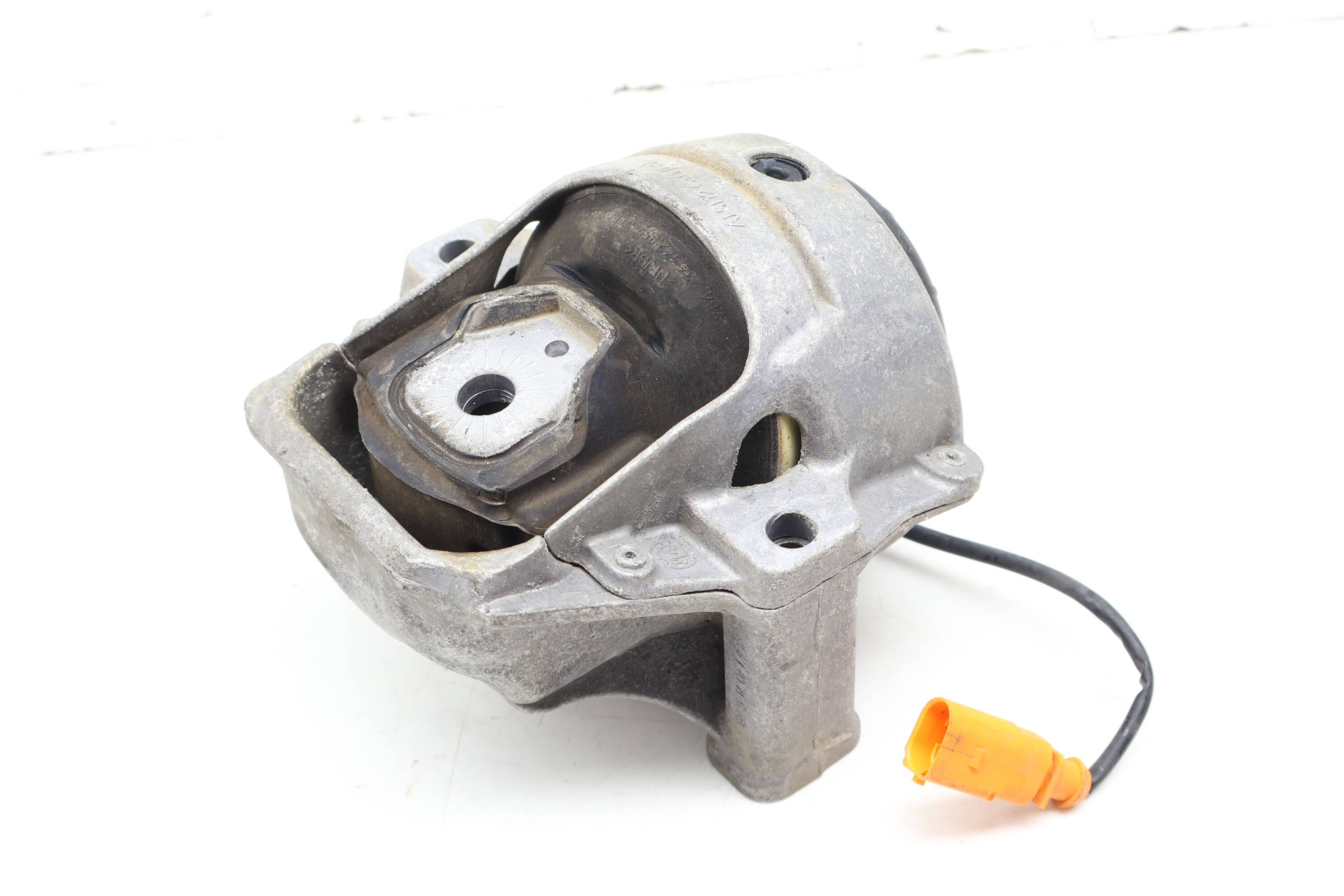Engine / Motor Mount 8R0199381AK