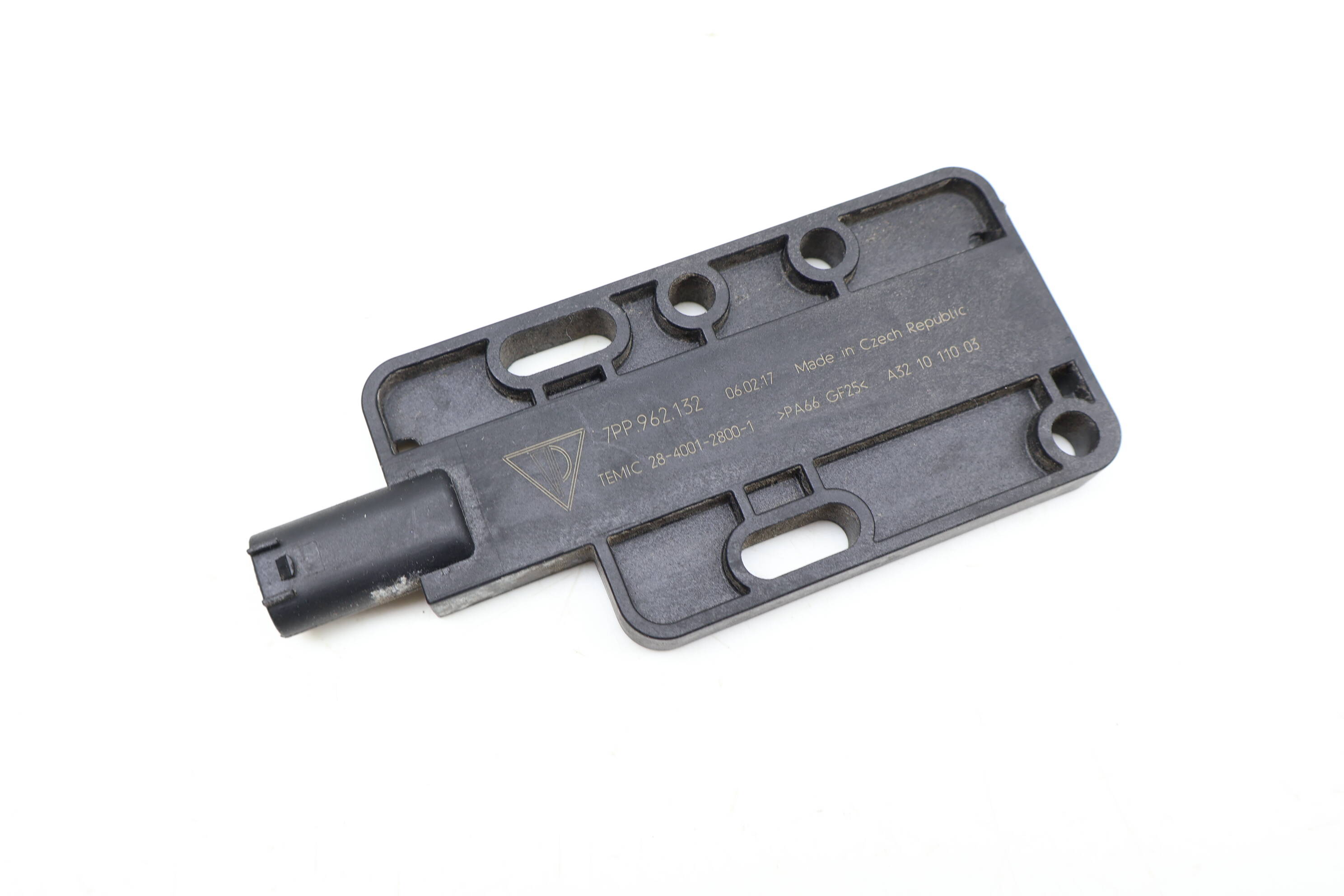 Kessy / Keyless Entry Antenna 7PP962132