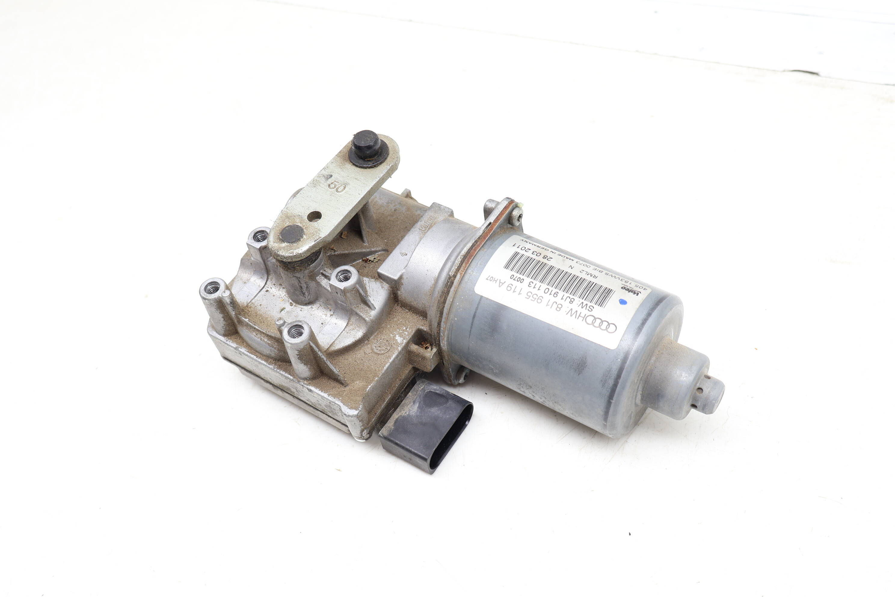 Windshield&#x20;Wiper&#x20;Motor&#x20;8J1955119A