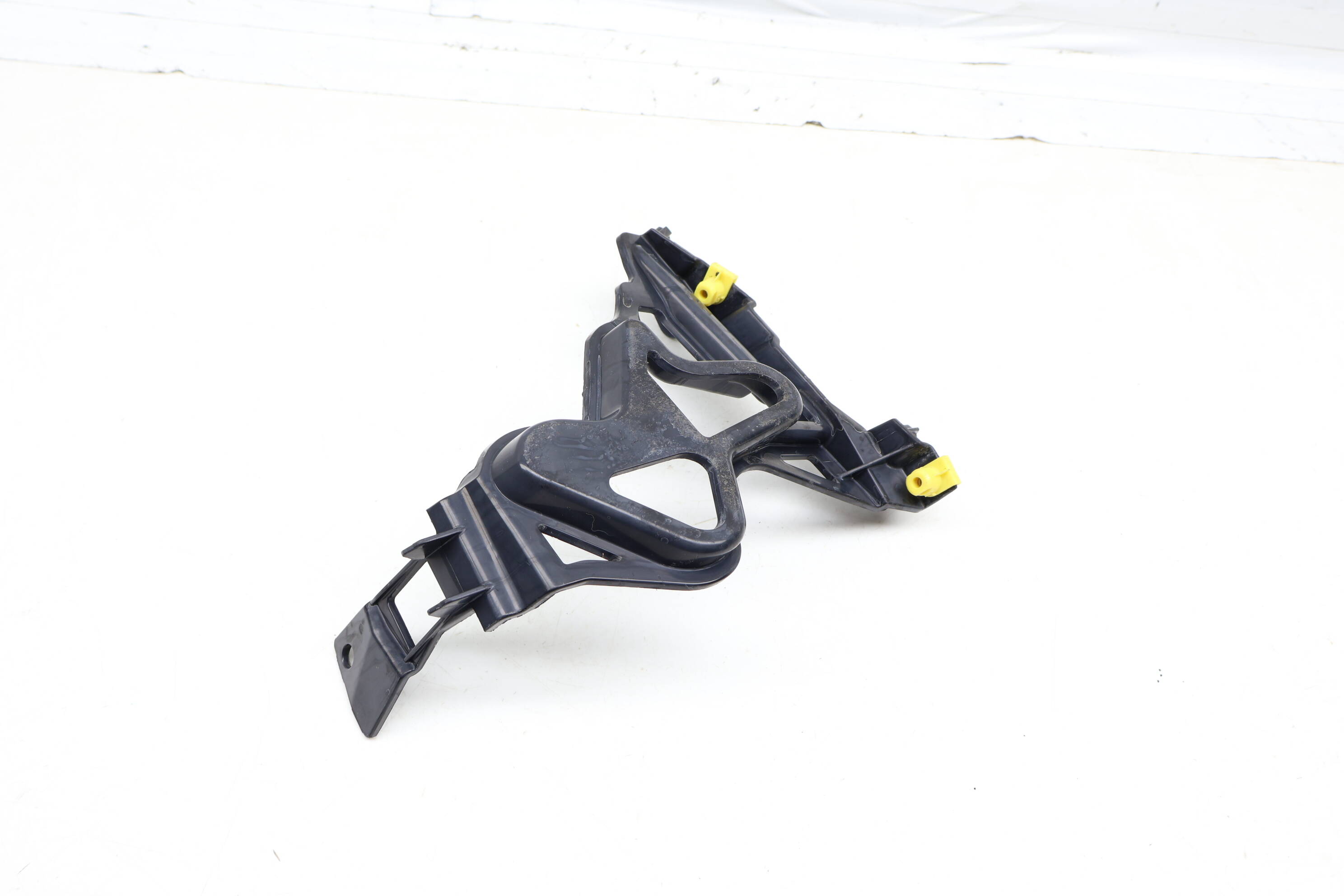 Fender Mount / Bracket 51647046352