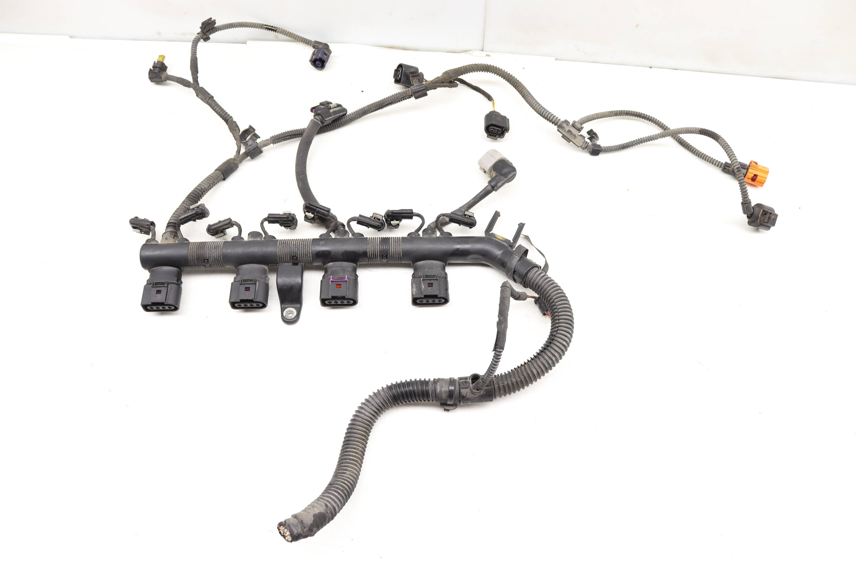 IGNITION COIL WIRING HARNESS / CONDUIT - AUDI A4 A5 Q5