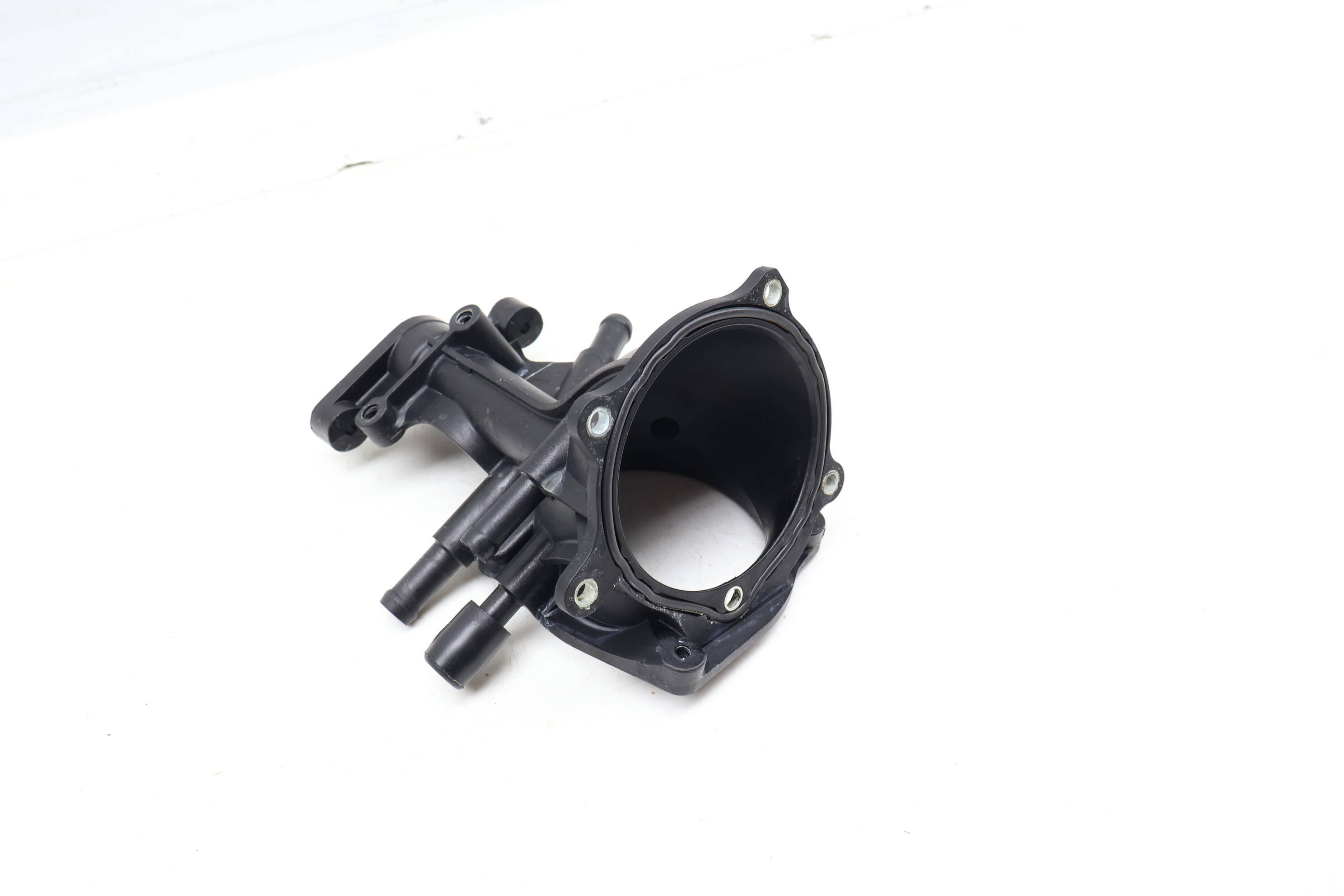 Throttle Body Union / Intake Manifold Flange 079133021C