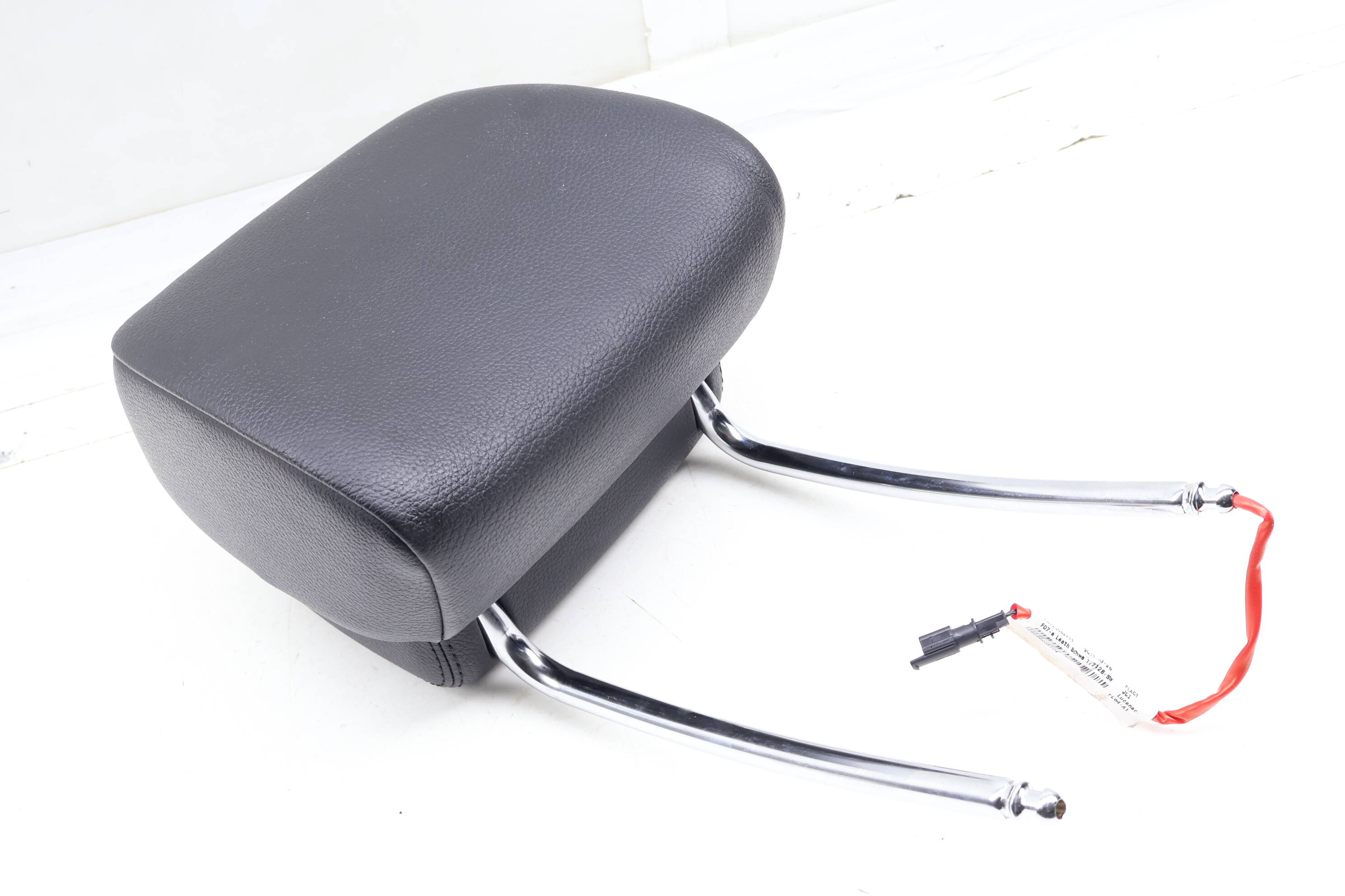 Headrest / Head Rest (Electric) 52107236827