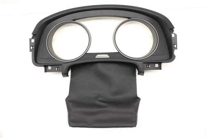 Instrument Cluster Trim 3CN858366A main product photo