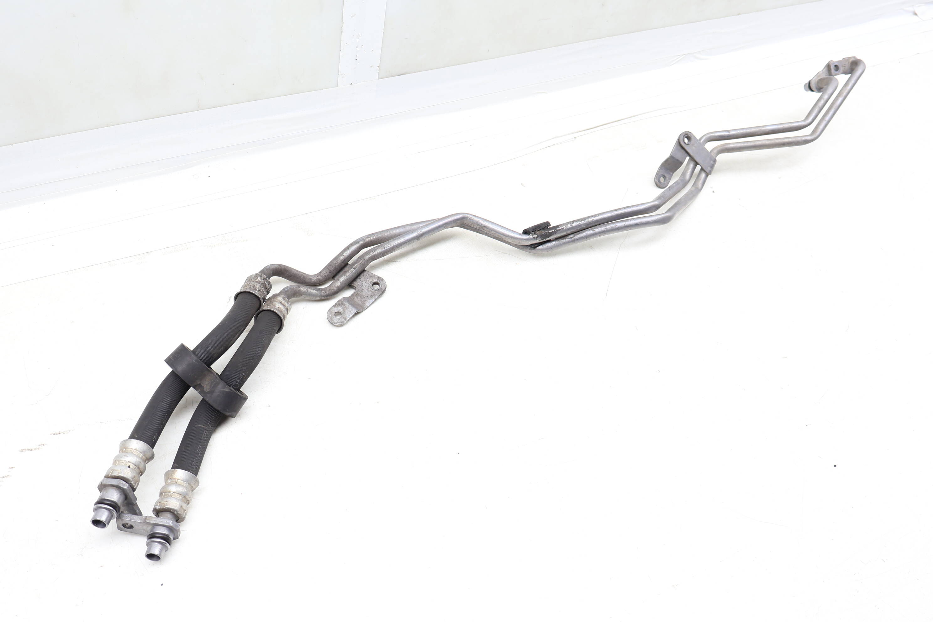 Transmission Oil Cooler Pipe / Line Set 7L8317801F