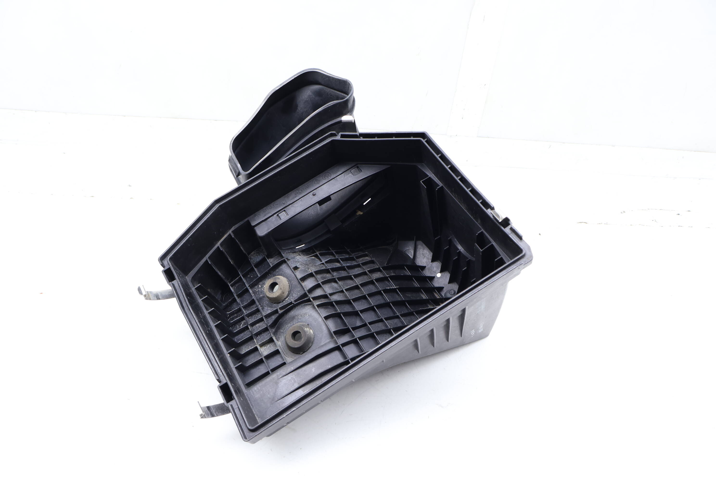 Air Intake Filter Box (Lower) 13623415442