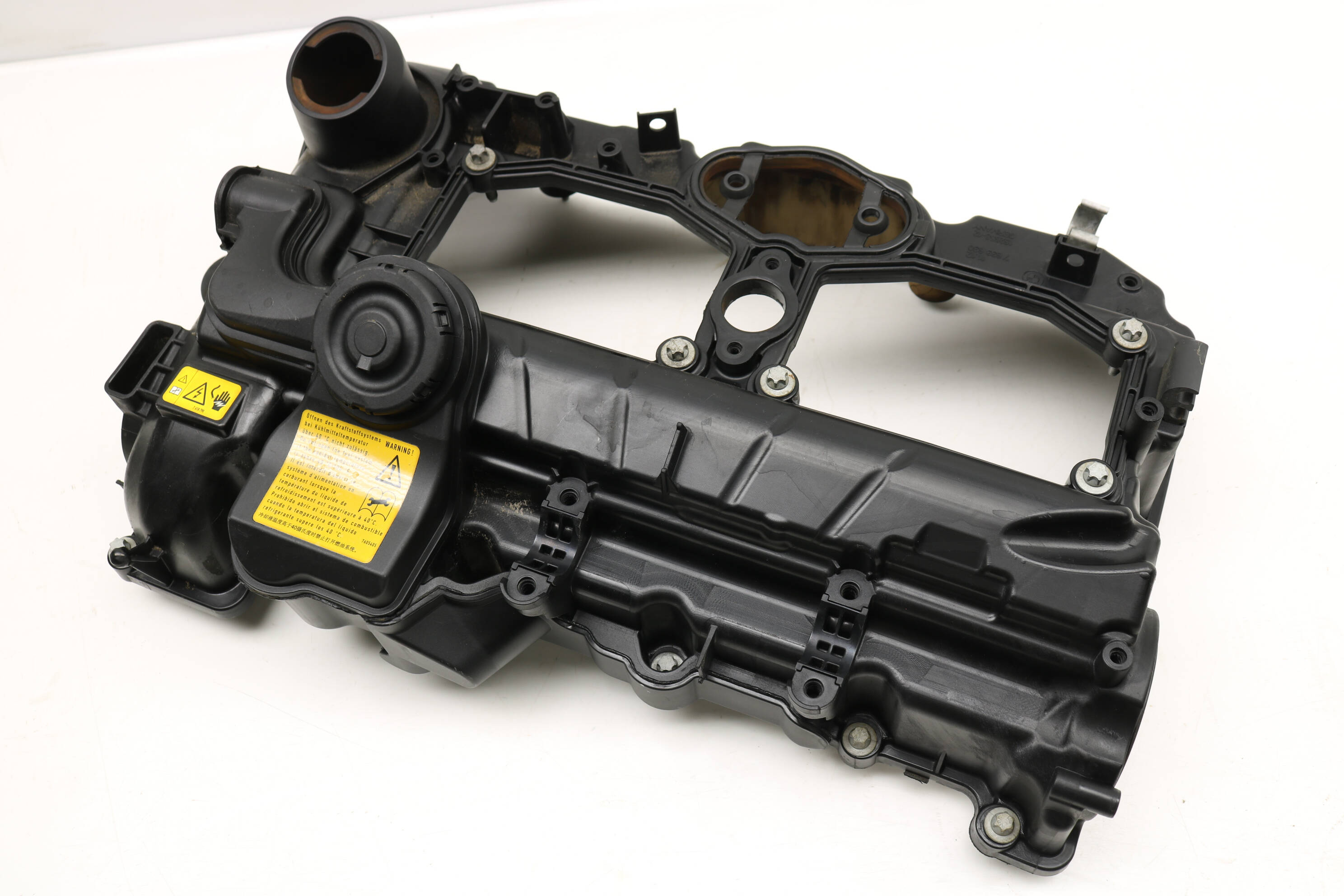 Engine Valve / Cylinder Head Cover 11127588412