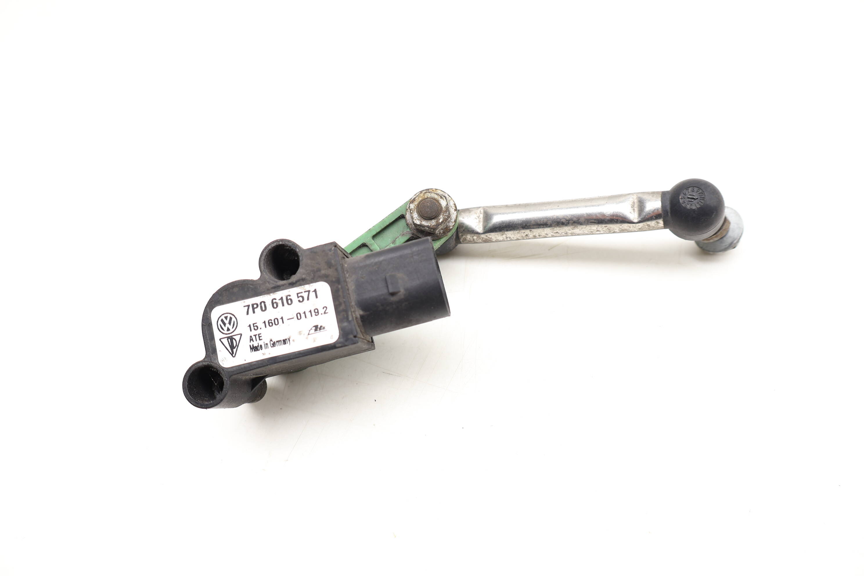 Headlight / Suspension Leveling Sensor 7P0616571 95833107700