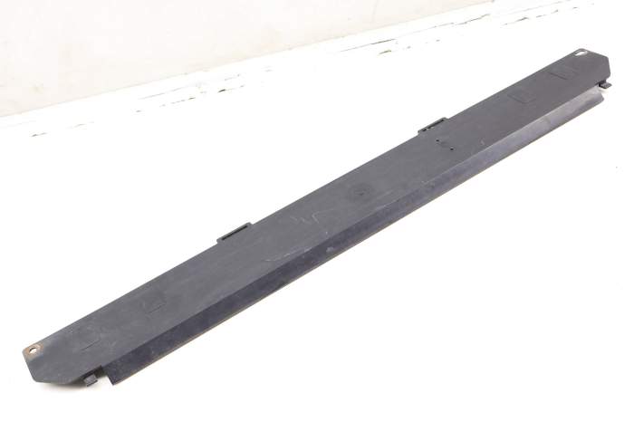Lower Sealing Radiator Cover 17117616028 main product photo