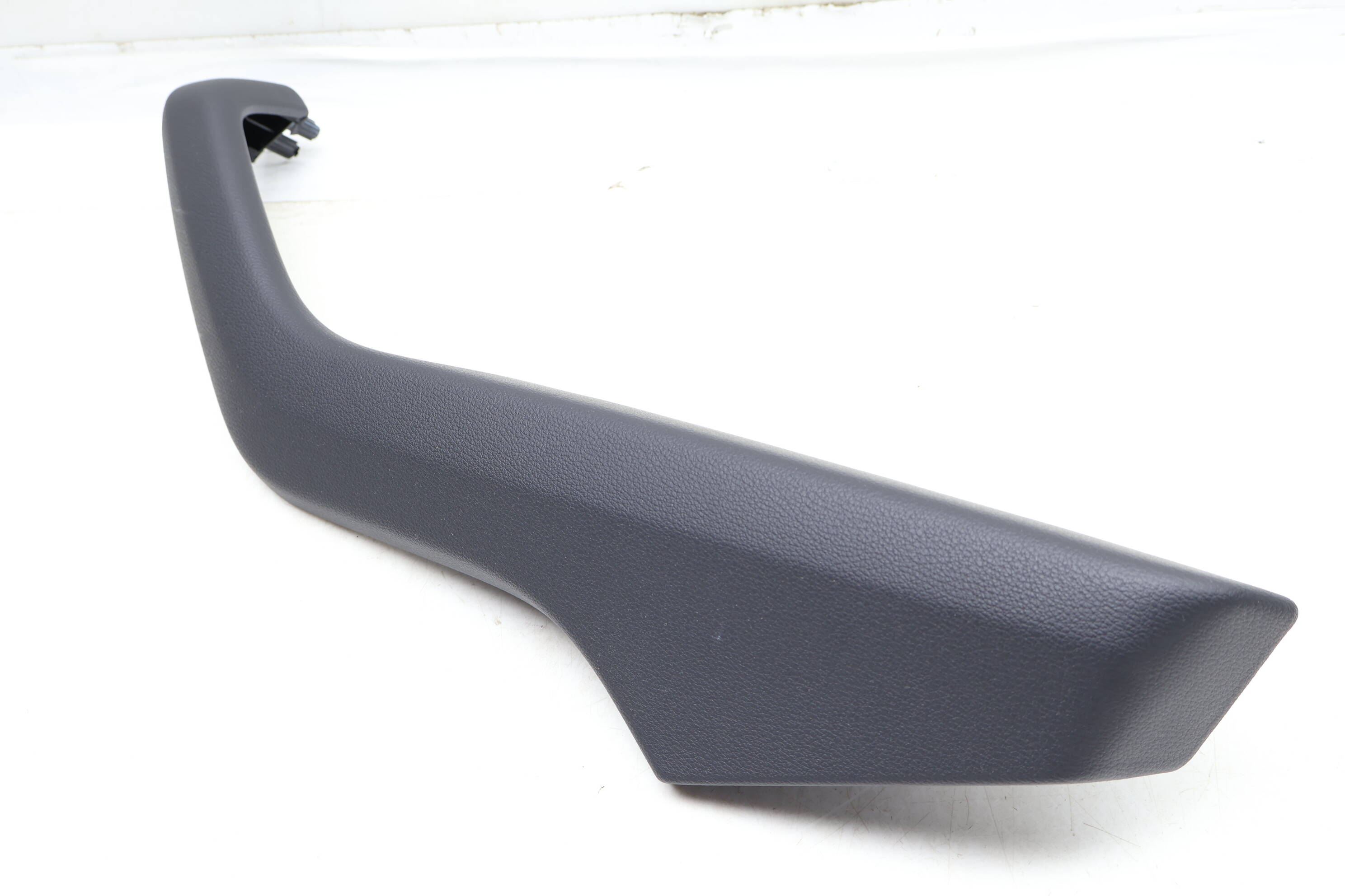 Door&#x20;Pull&#x20;Handle&#x20;&#x2F;&#x20;Armrest&#x20;8W0867374F