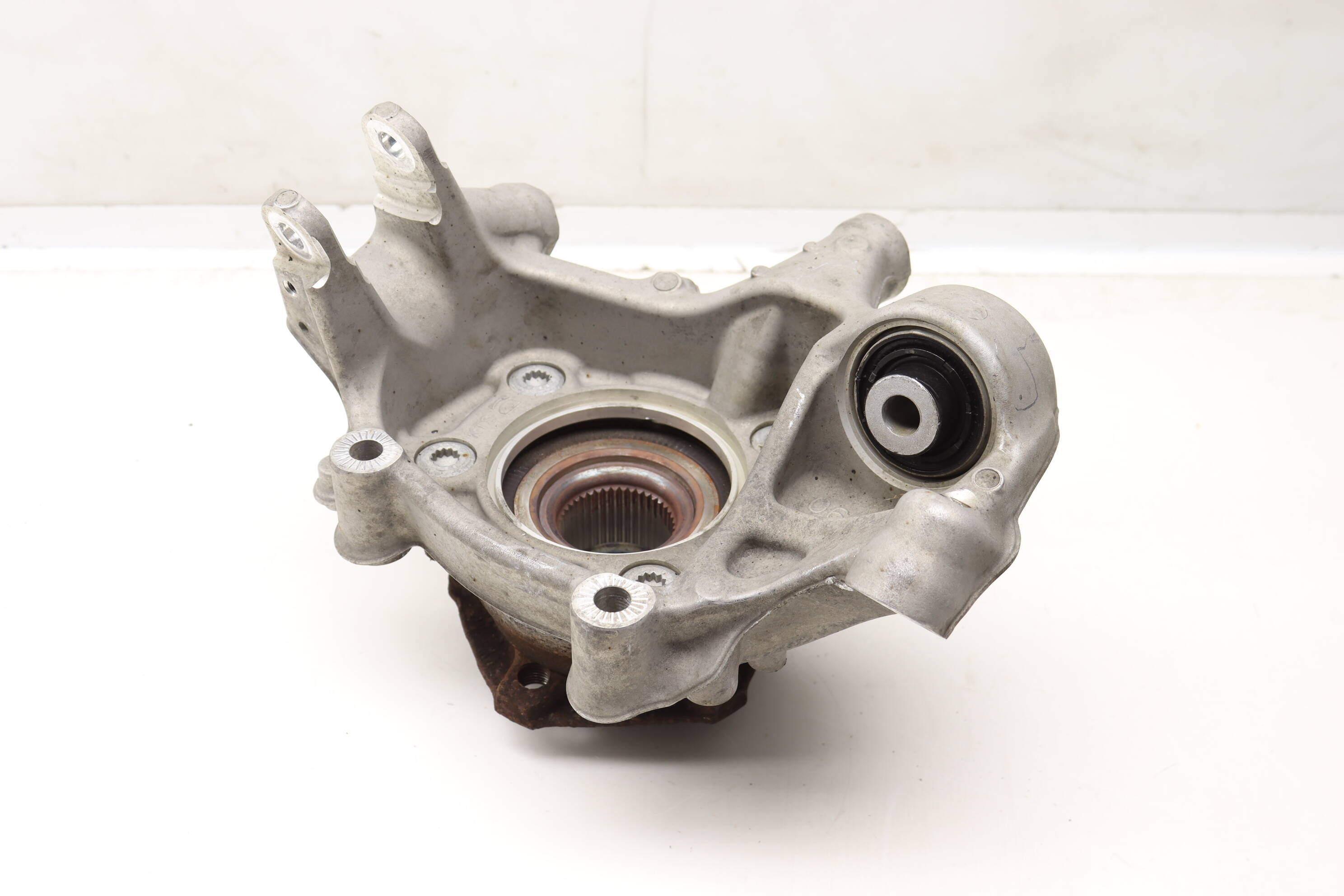 Spindle Knuckle W/ Wheel Bearing 4M0505432AJ