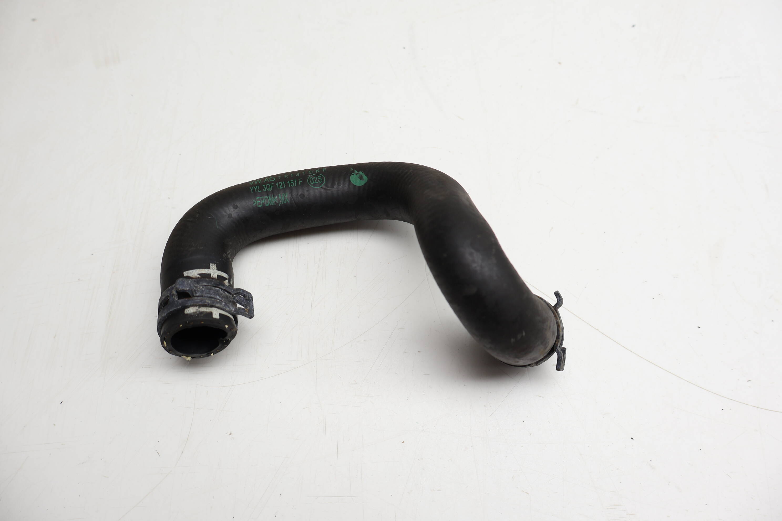 Coolant Hose / Line 3QF121157F