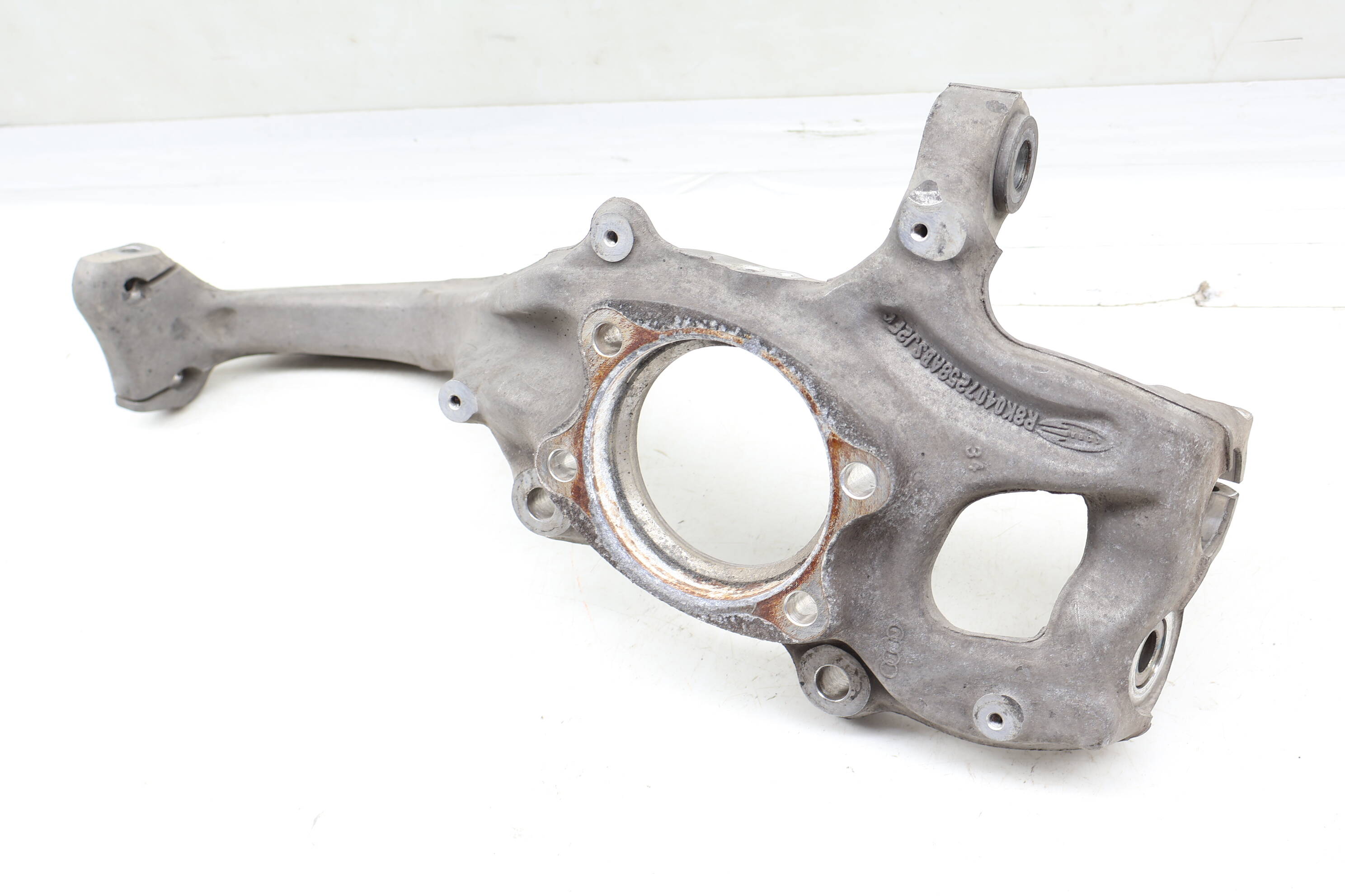 Spindle Knuckle / Wheel Bearing Housing 4G0407242C