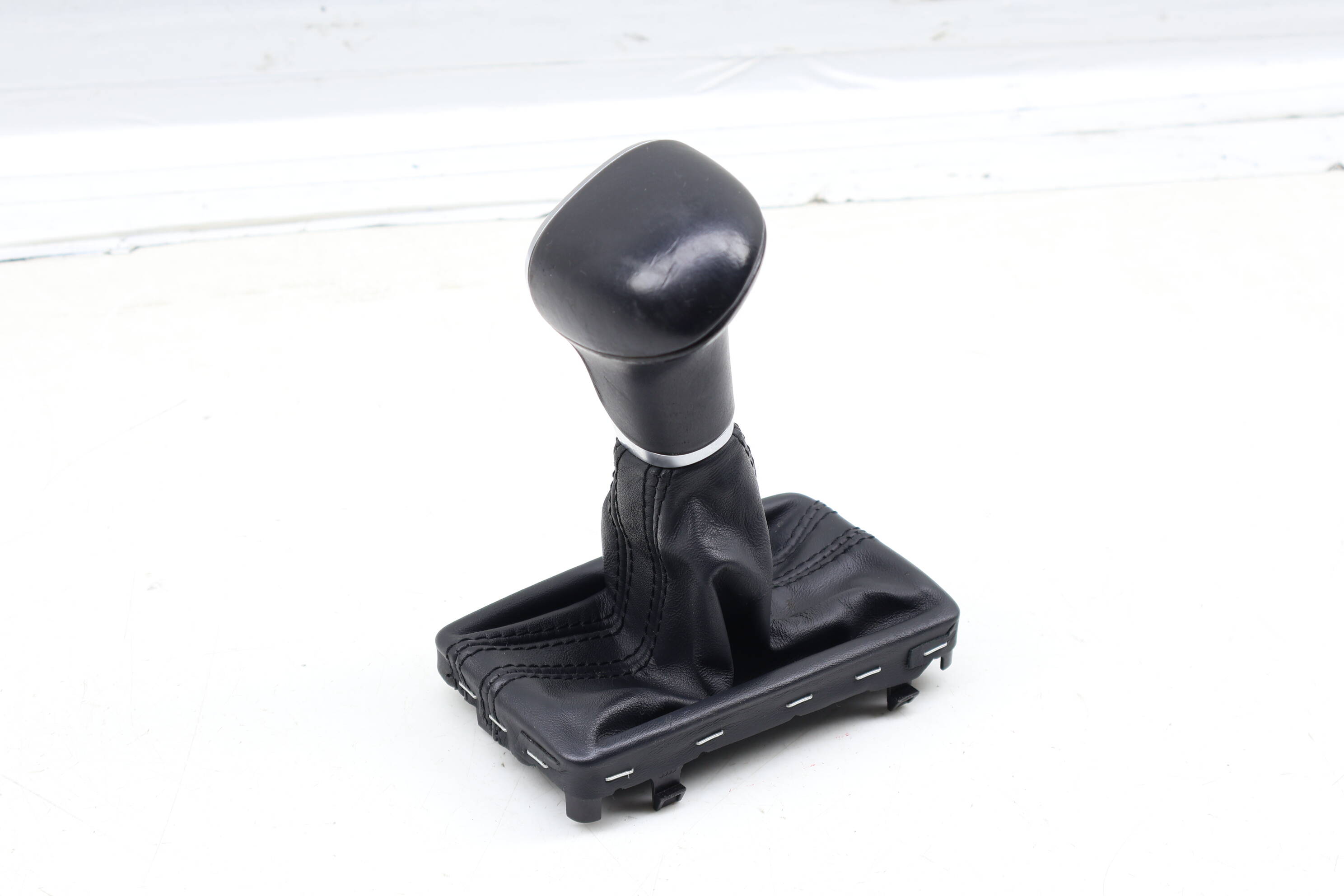 Automatic Shift / Shifter Knob W/ Boot 4G1713139N