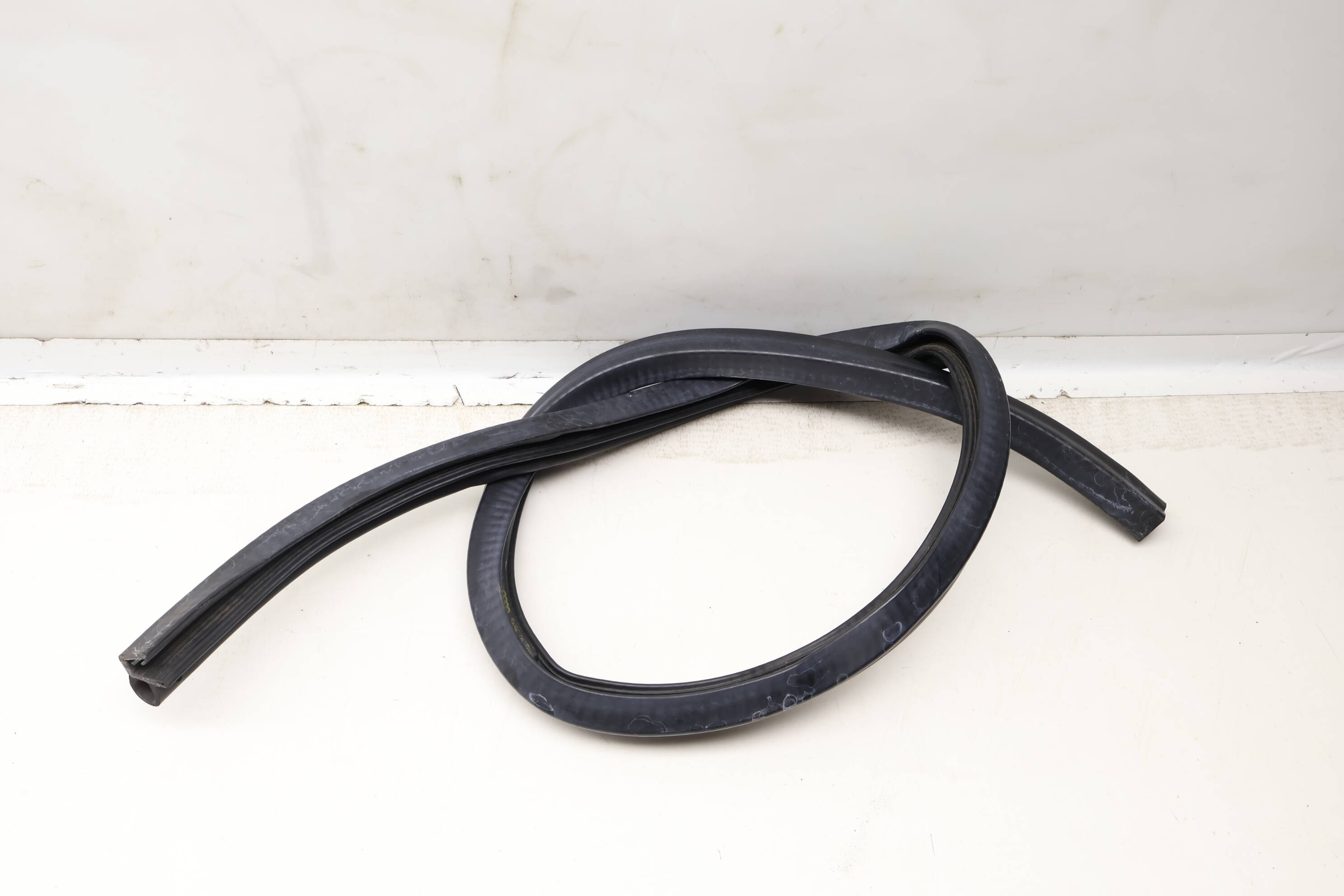 Rain Tray Seal / Weather Stripping 8S0823723A