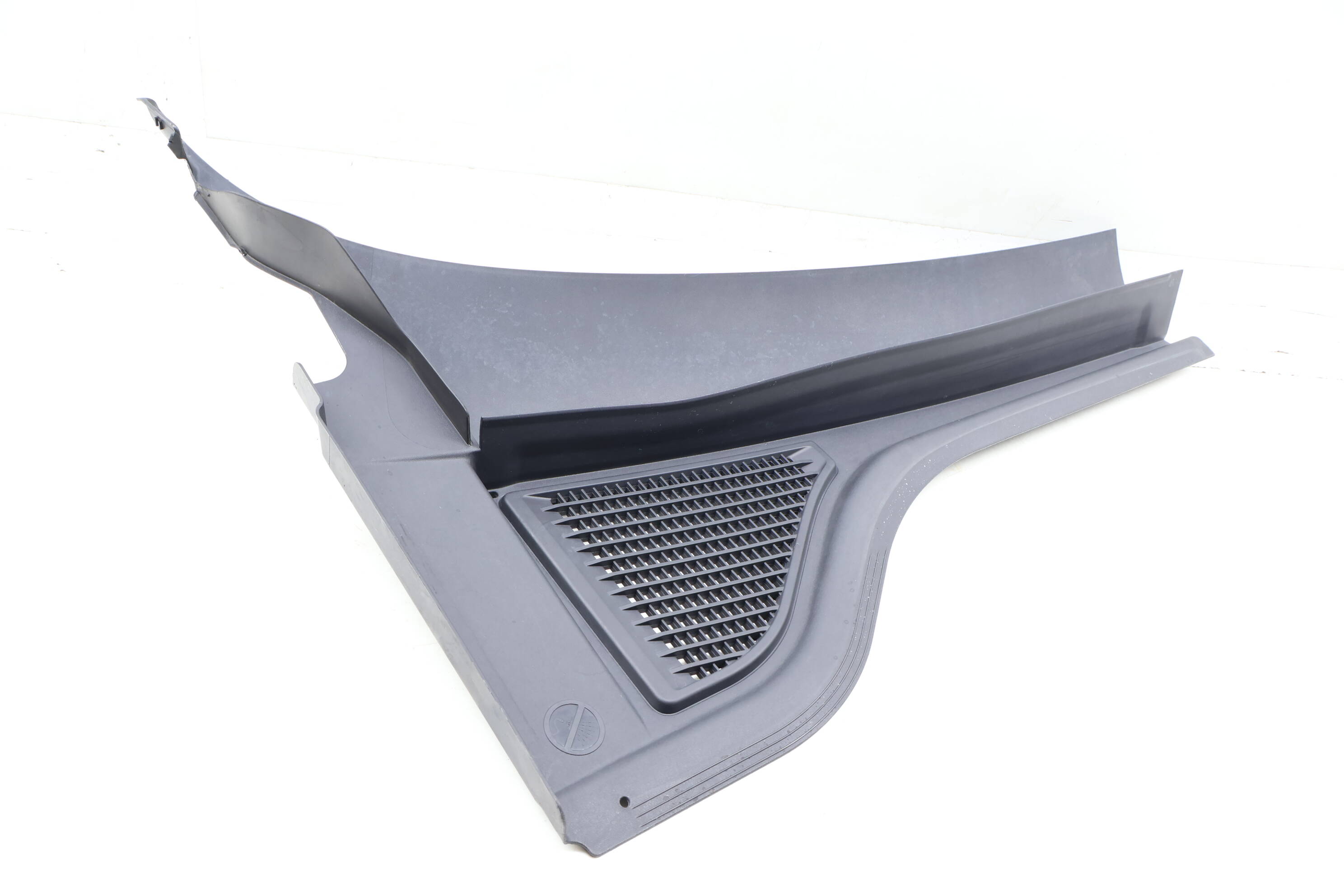 Rain Tray / Water Deflector 3CM819404