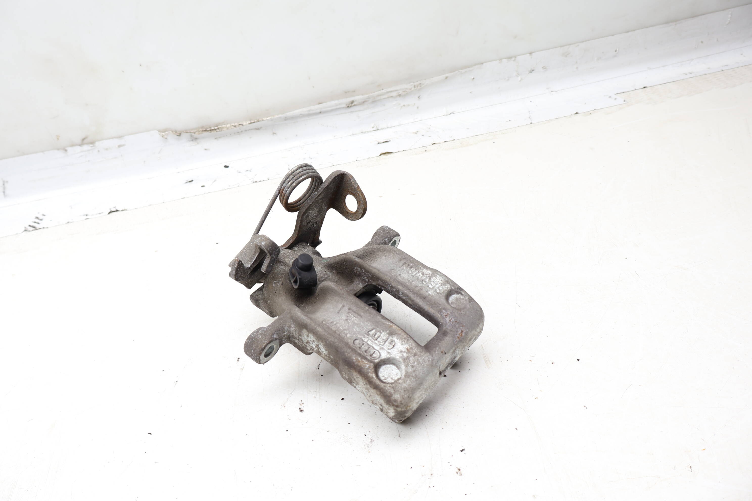 Brake Caliper 8D0615423B