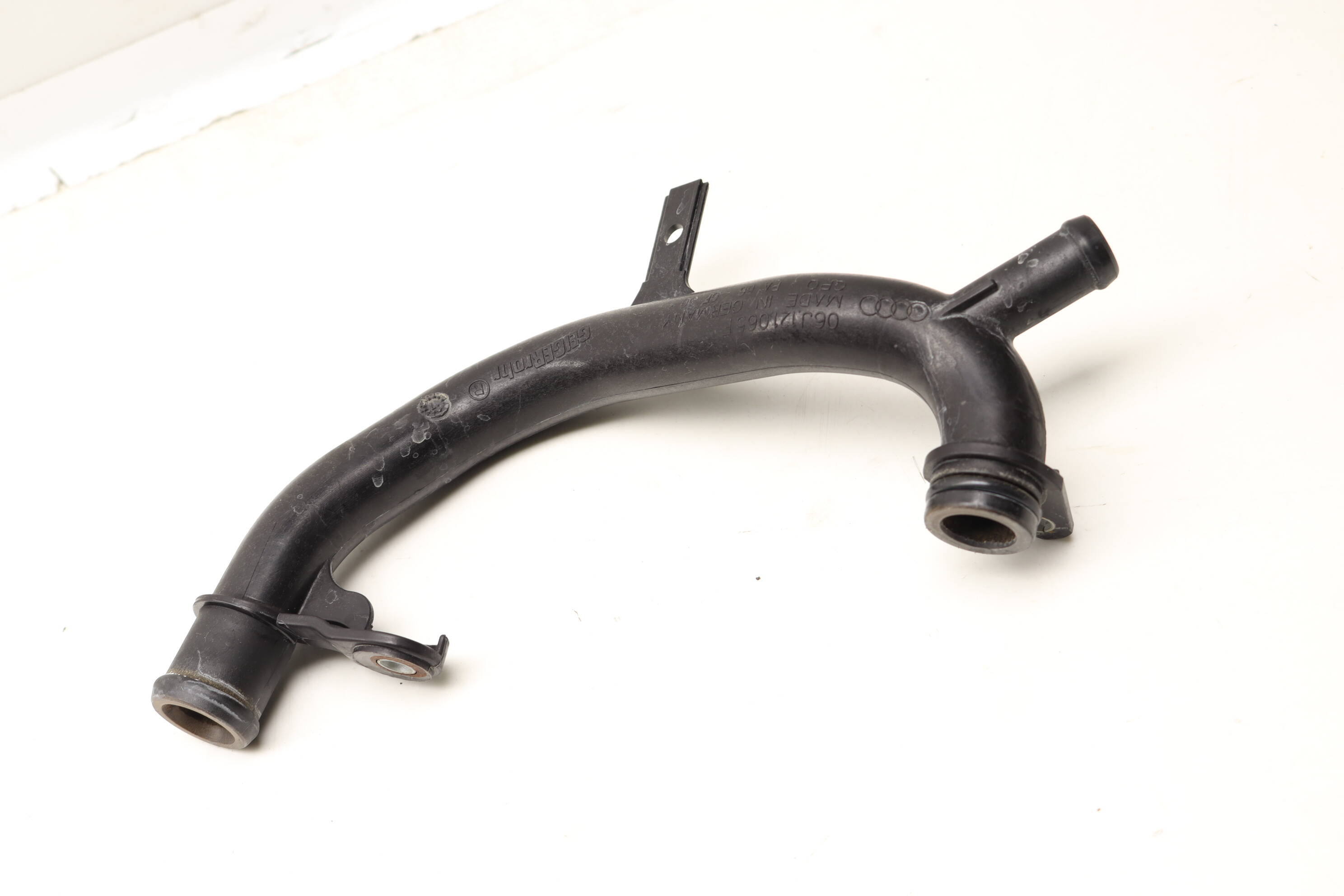 Coolant Hose / Tube / Line 06J121065F