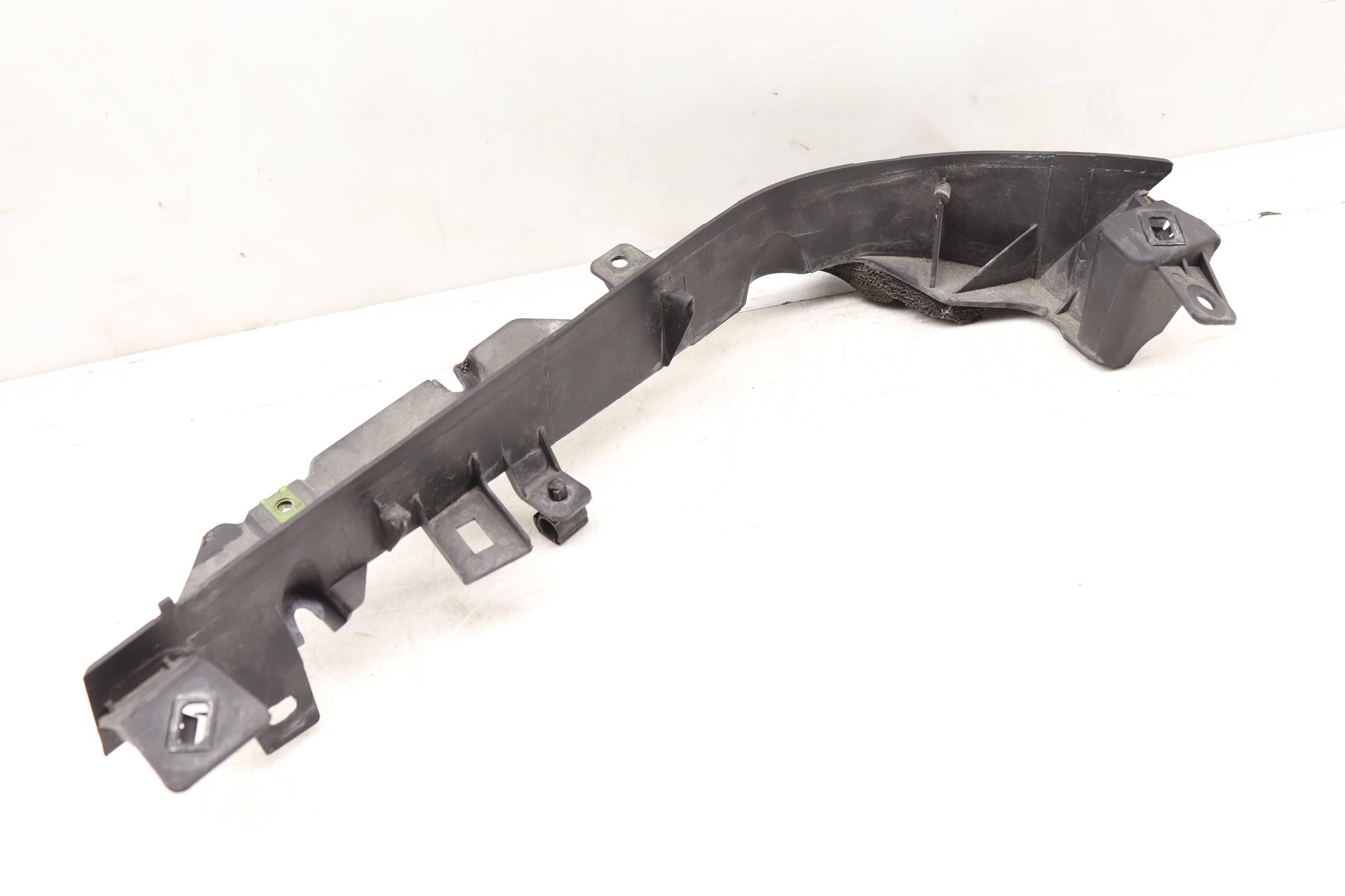 Firewall Cowl / Rain Tray 97057241300