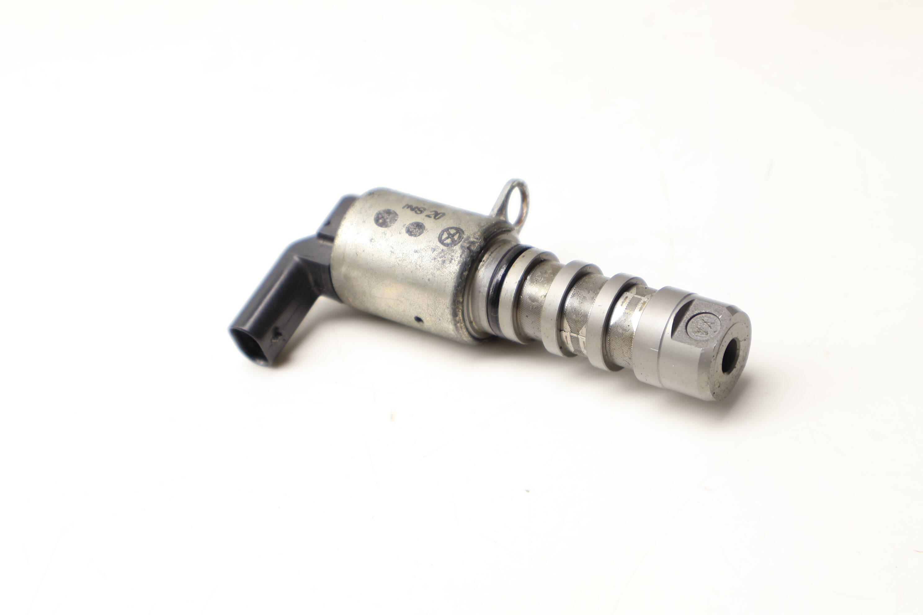 Cam / Camshaft Oil Control Valve (N205) 06E109257T