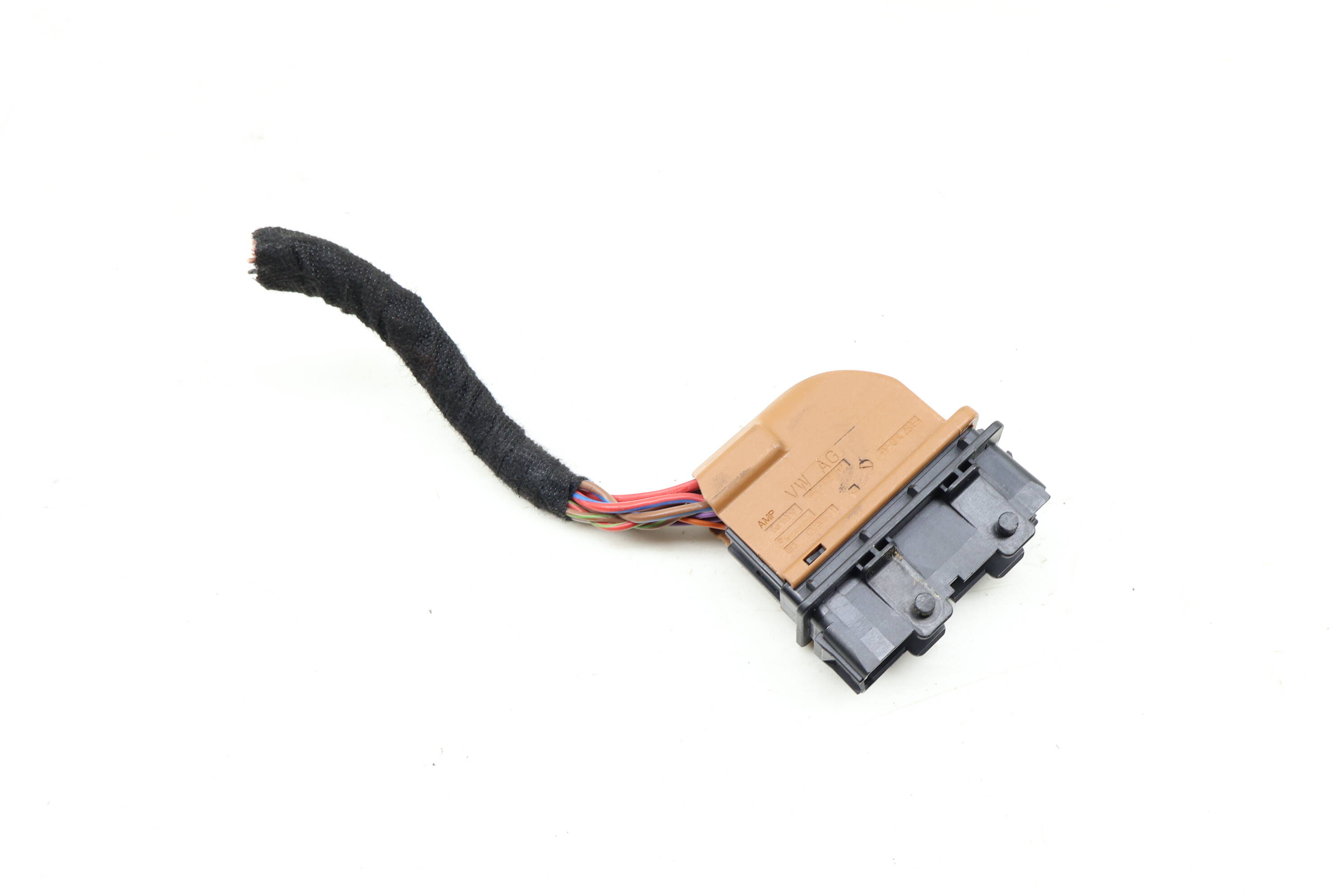 Door Wiring Harness Connector / Pigtail (19-Pin) 8R0972701