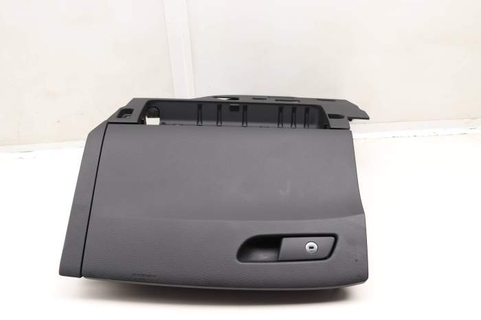 Glove Box / Compartment 8W7880302B main product photo