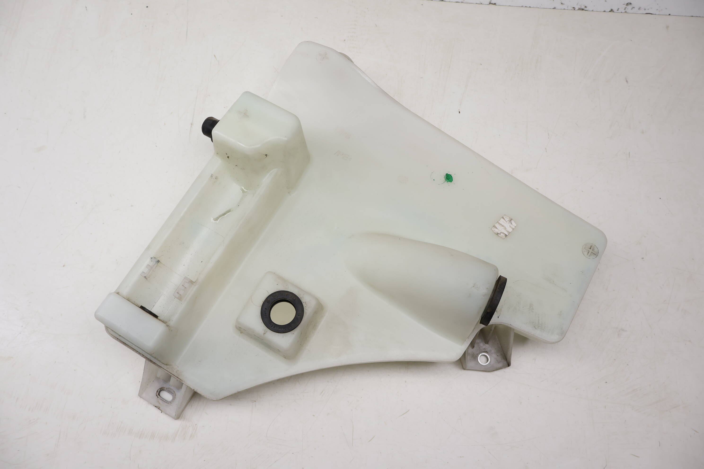 Windshield Washer Reservoir / Tank 7P0955453A 95852870400
