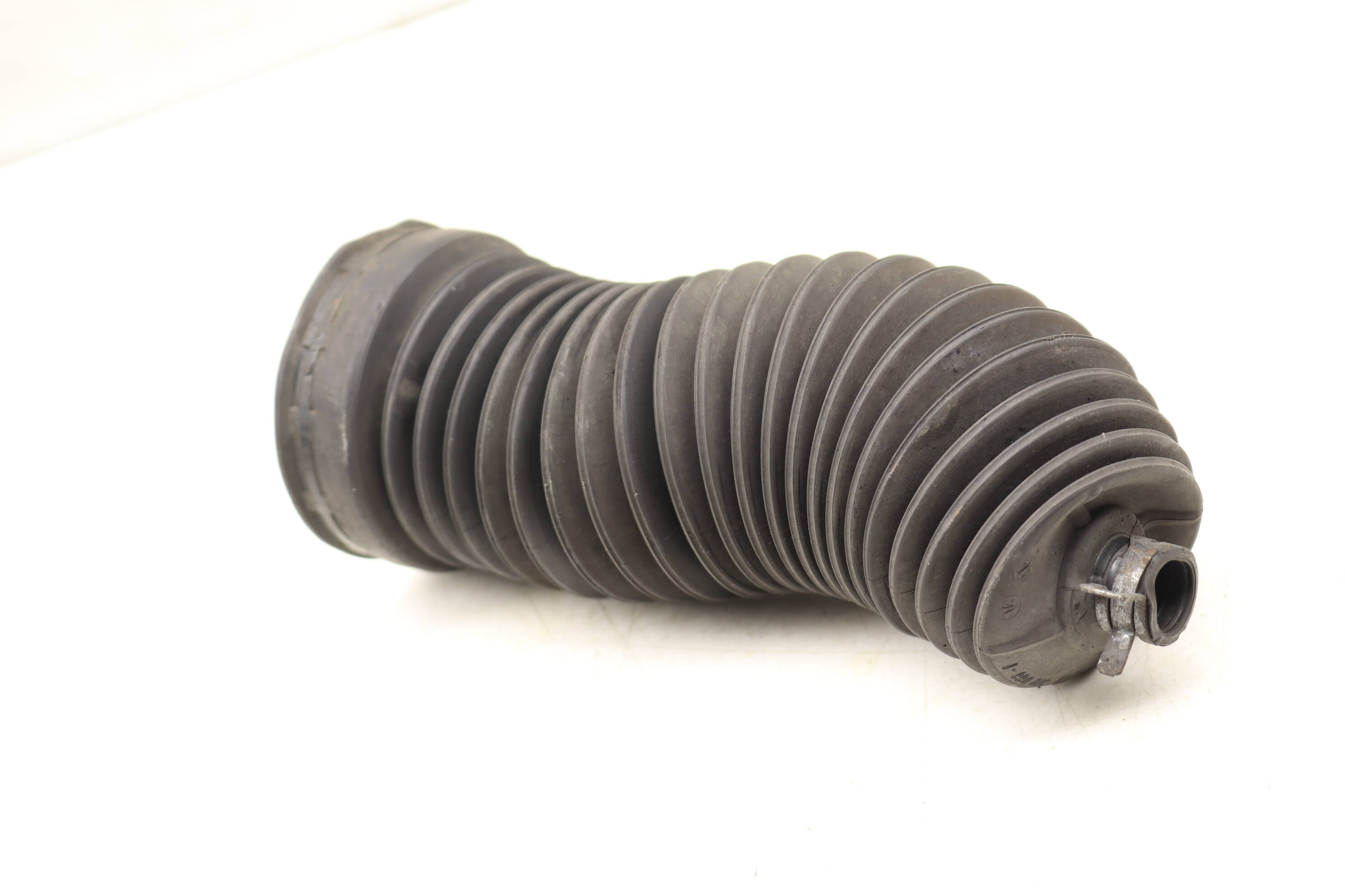 Steering&#x20;Tie&#x20;Rod&#x20;Boot&#x20;2204630296