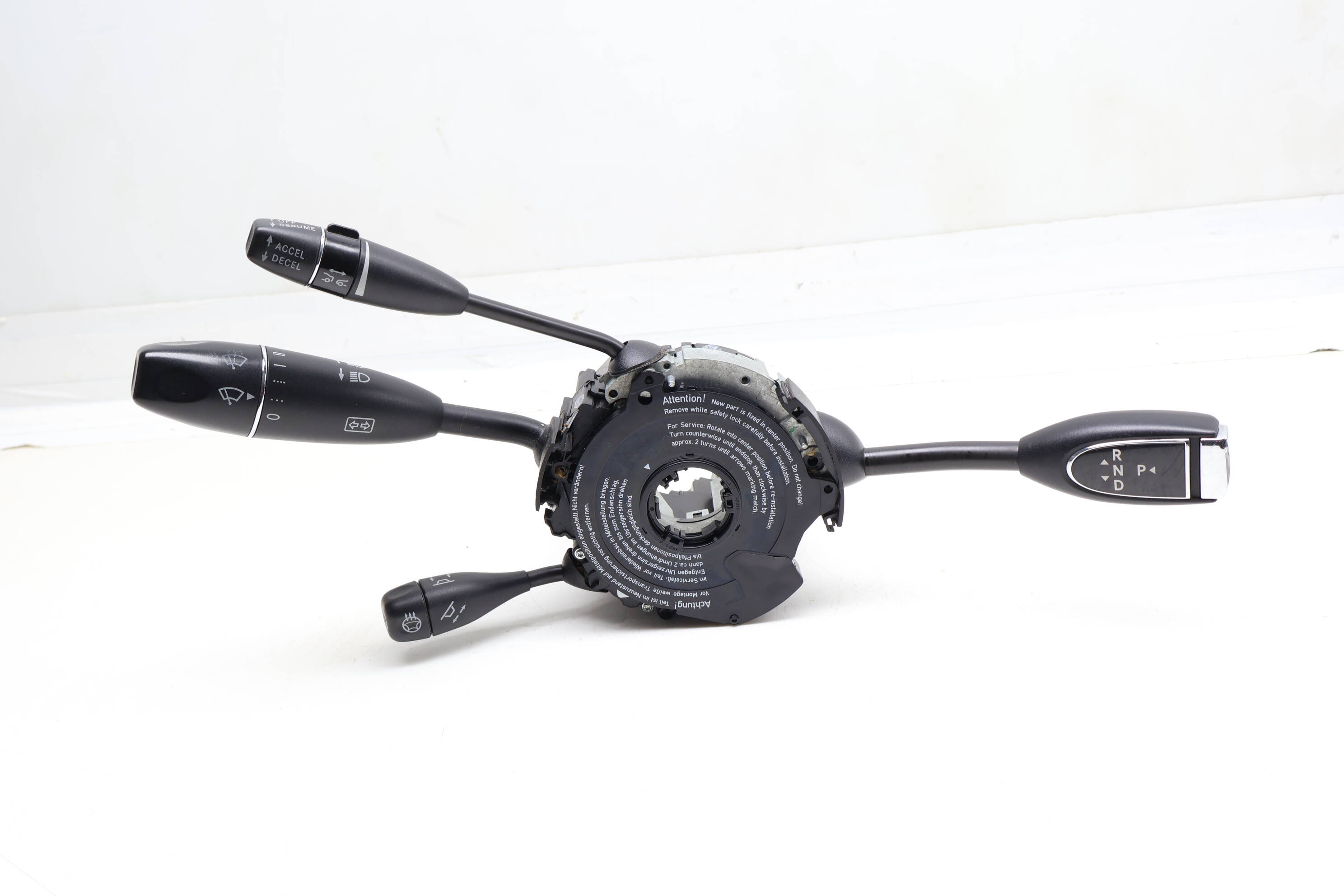 Steering Column Switch / Stalk Assembly 2215404701