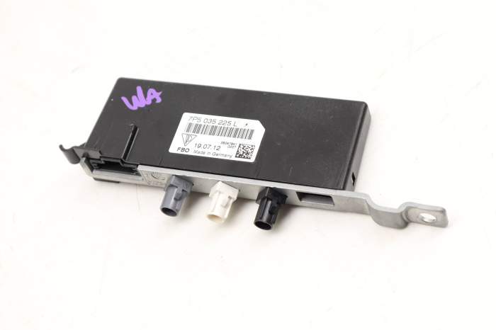 Antenna Booster 7P5035225L 95864731200 main product photo