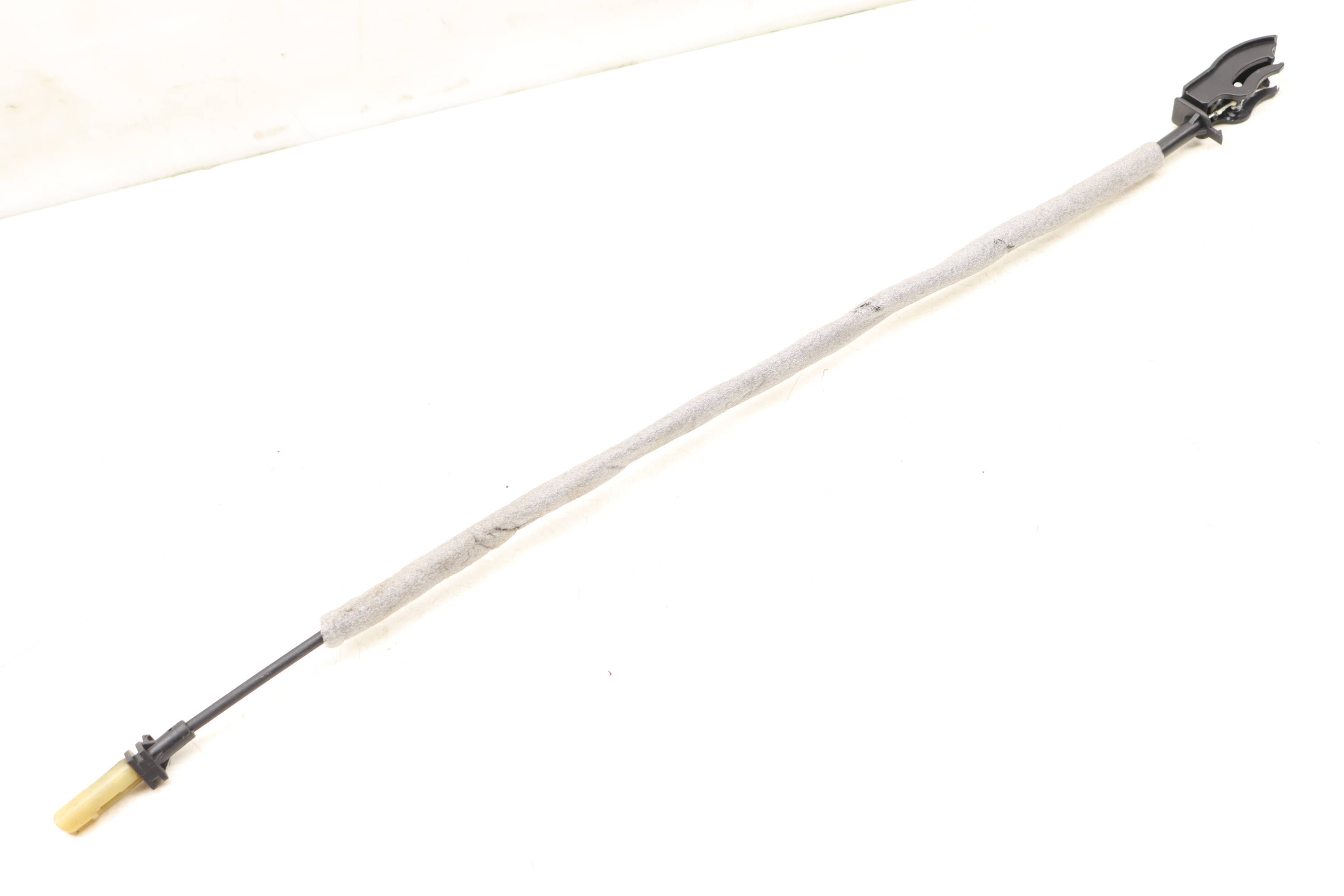 えり　804040 BMW Front Door Handle Release / Bowden Cable (X5) 51218403057