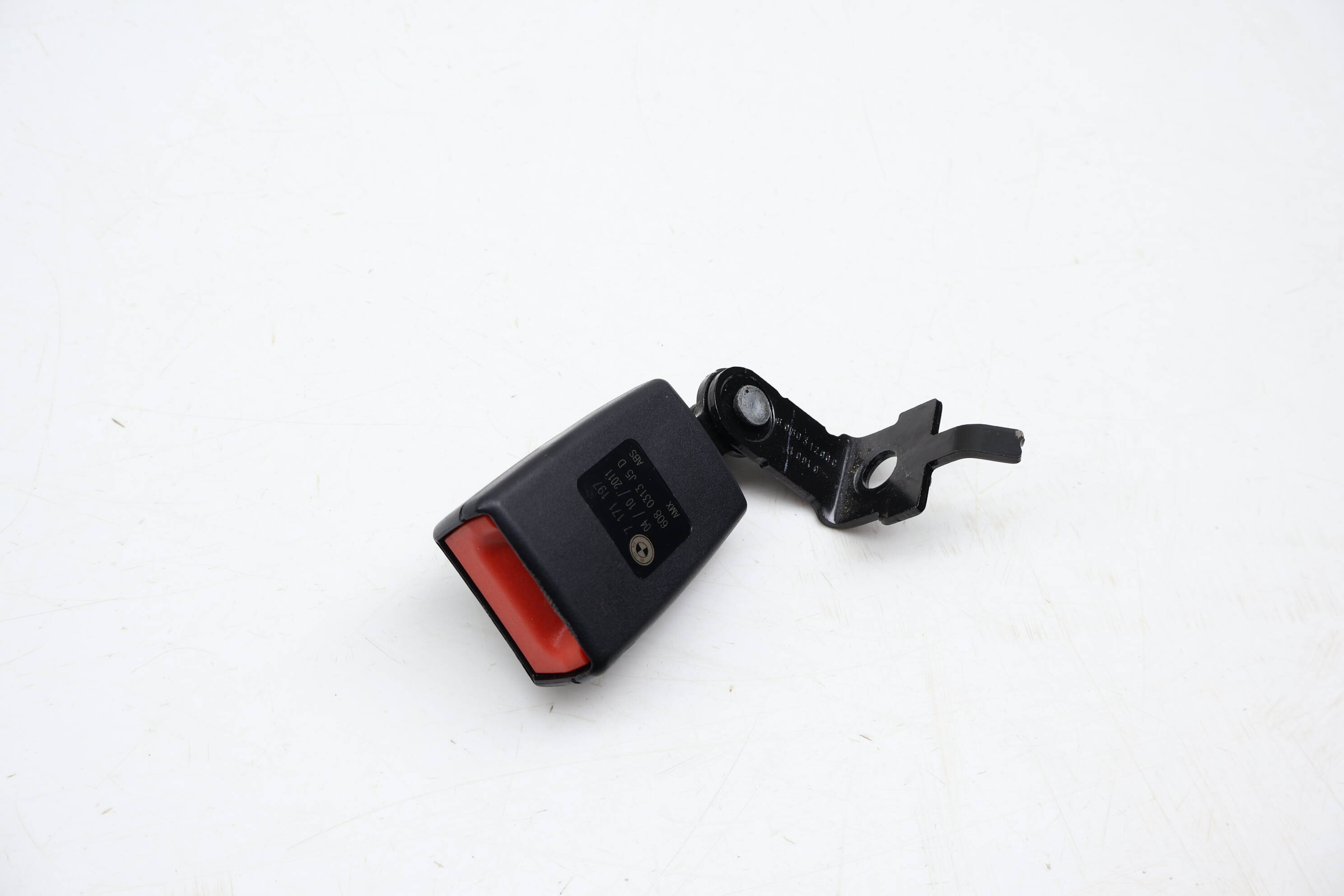 Seat Buckle / Receiver 72117171197
