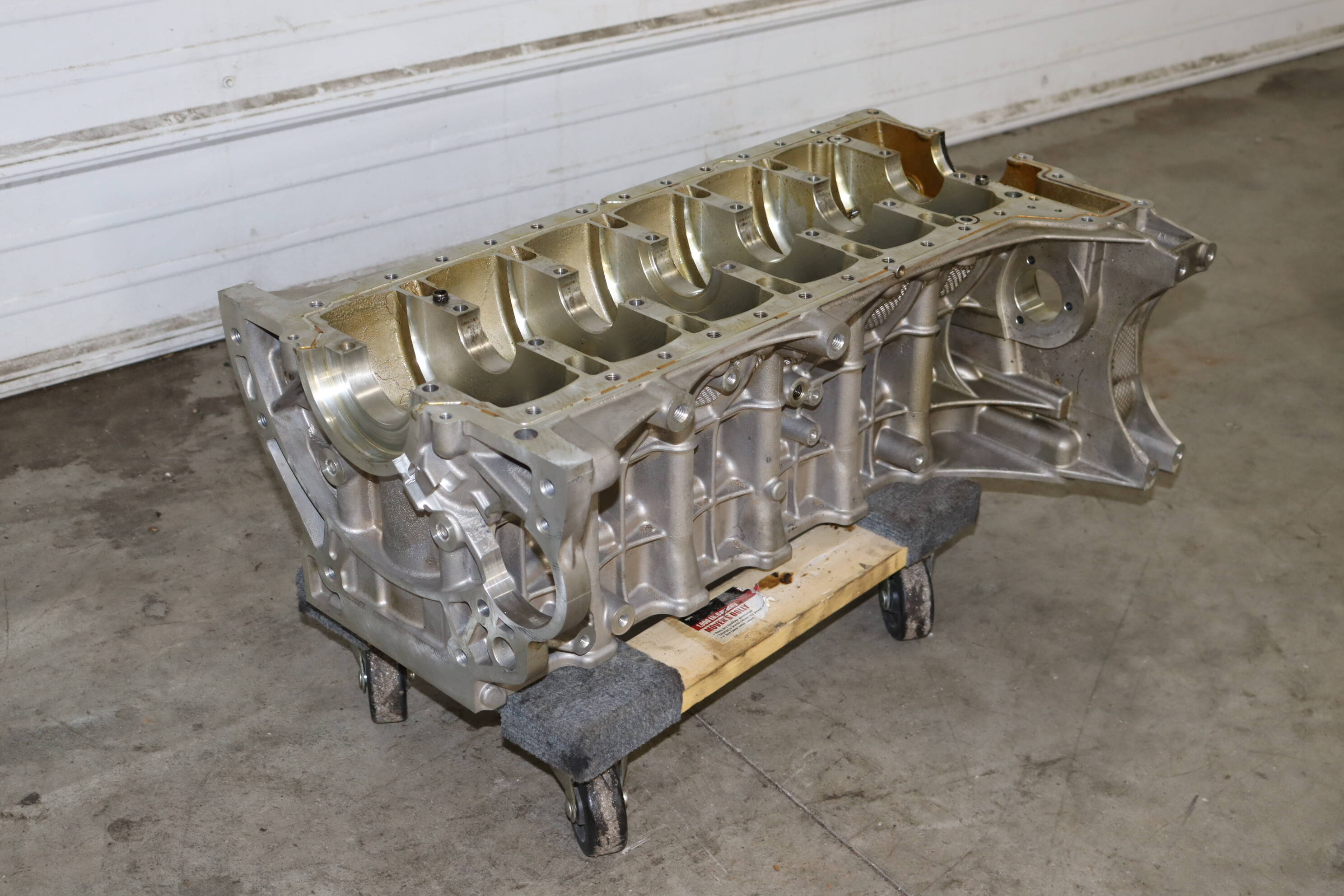 Engine Short Block / Crankcase 11117853845