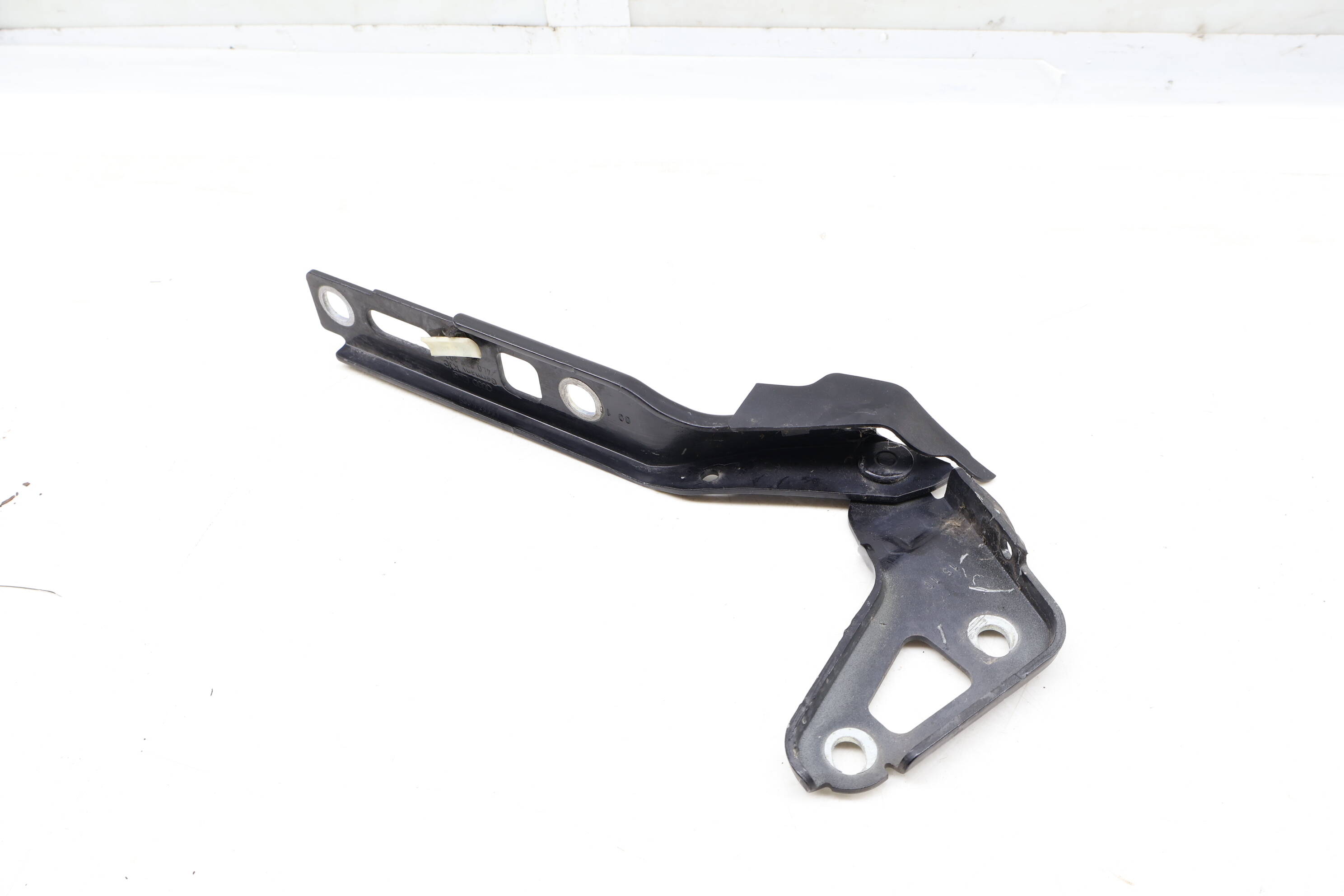 Hood Hinge 4L0823302