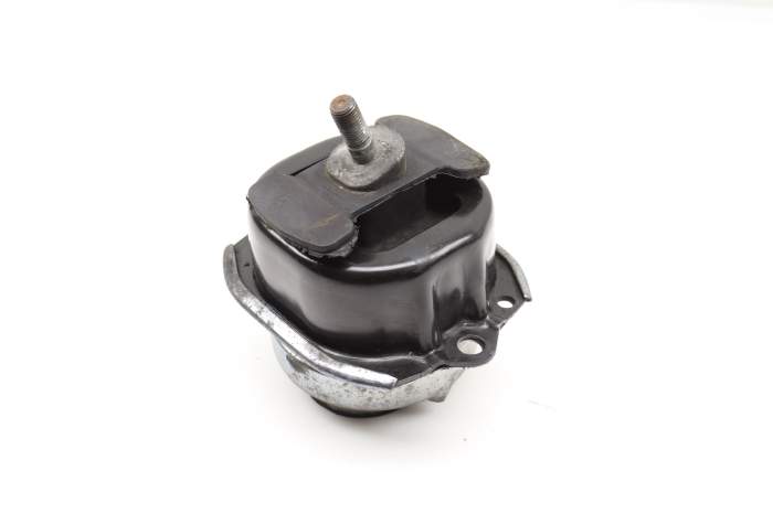 Engine / Motor Mount 22116865145 main product photo