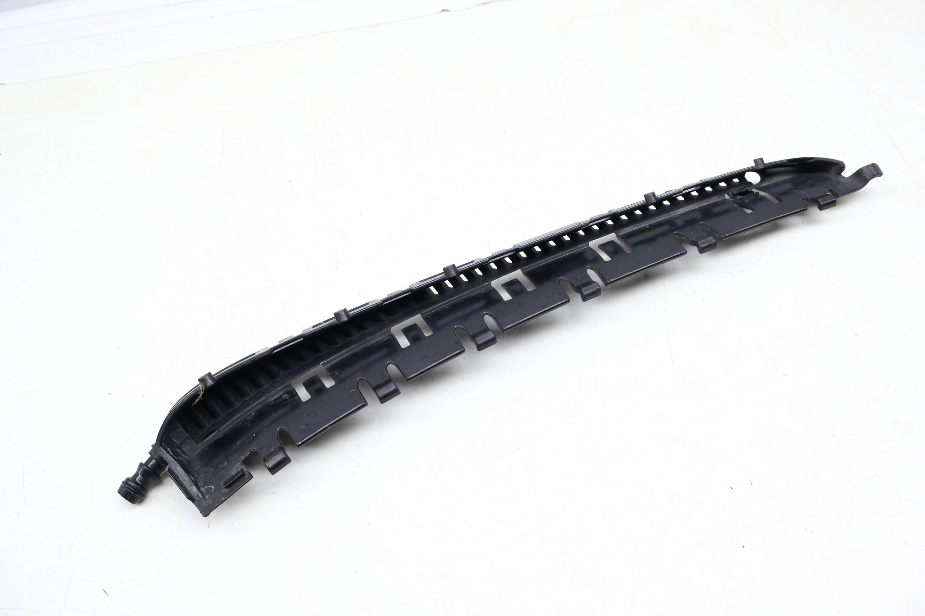 Fender Mount Bracket 97050435401