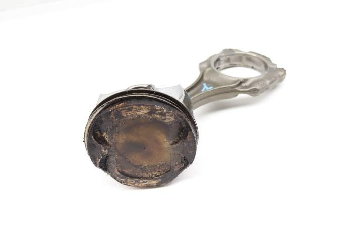 Piston W/ Connecting Rod 11258600381 main product photo