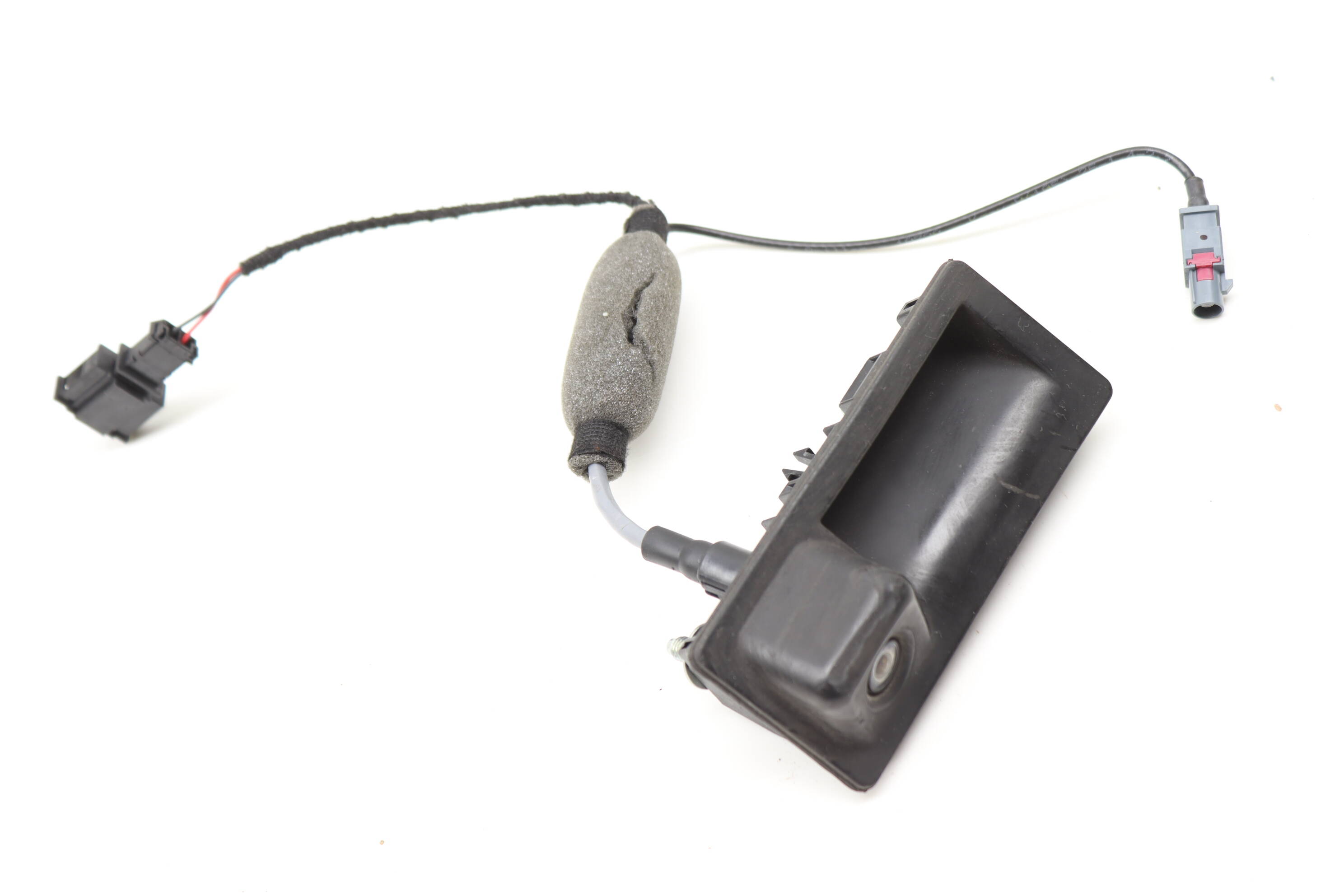 Trunk Release Handle W/ Backup Camera 5N0827566AJ