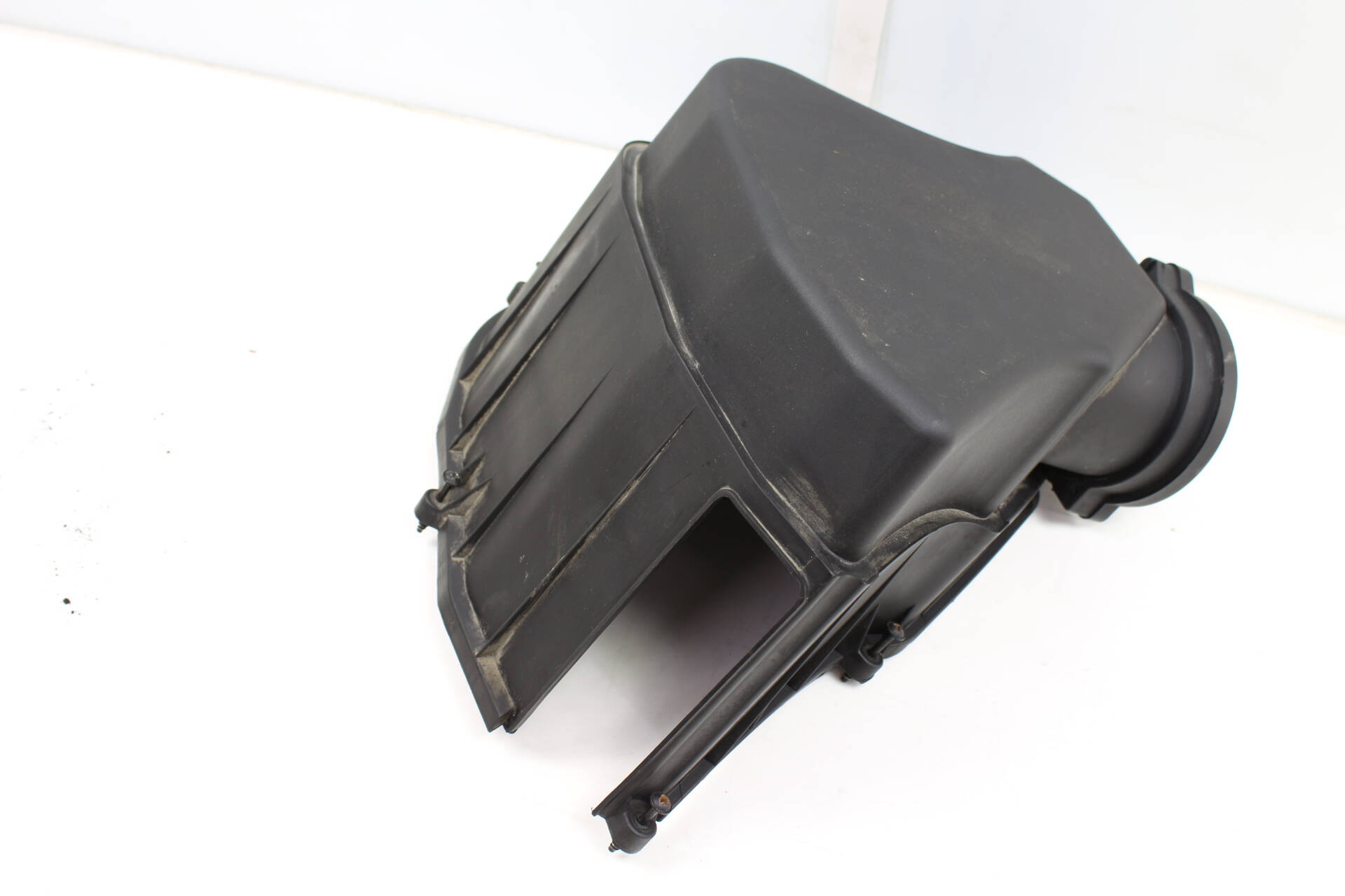 Upper Air Cleaner Filter Box / Housing 079133838A