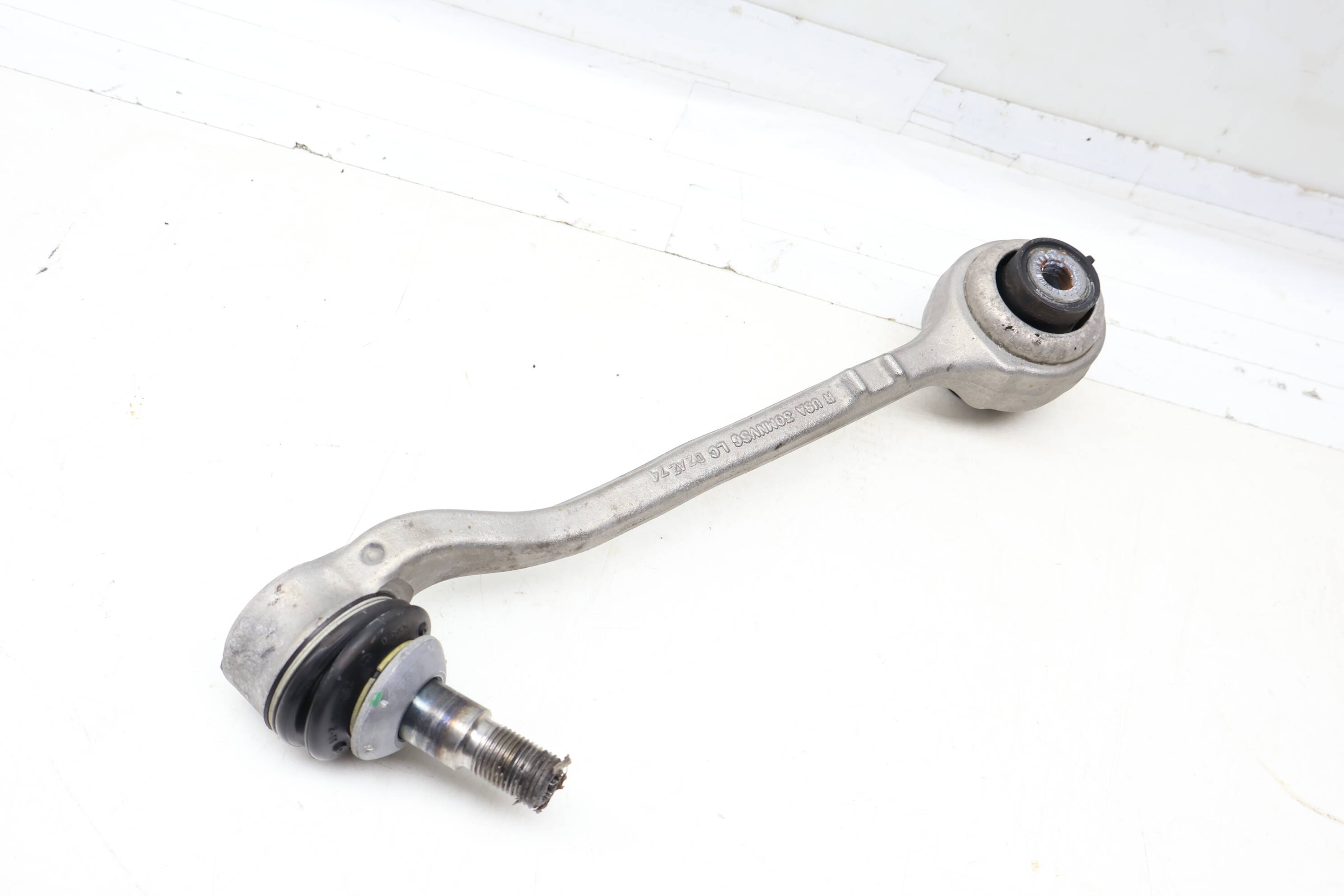 Lower Rearward Control Arm 31106870972