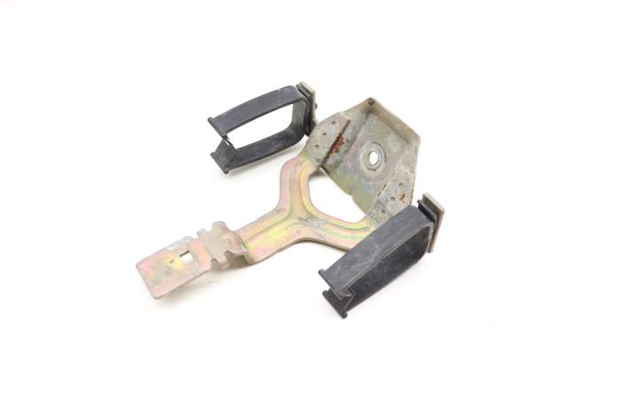Battery Tie Down / Clamp 7D0915303A main product photo