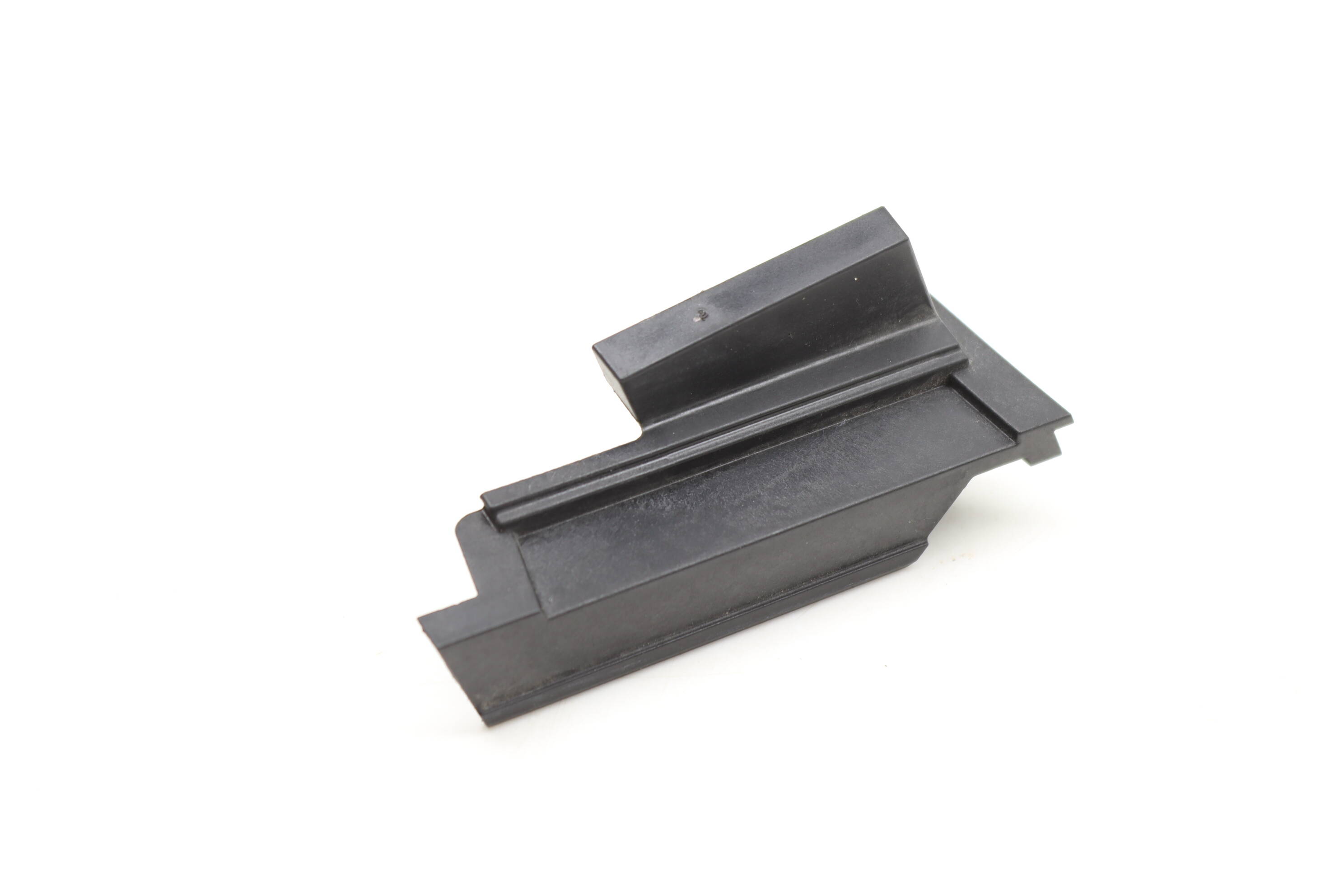 Cable / Wiring Harness Cover Cap 12528621101