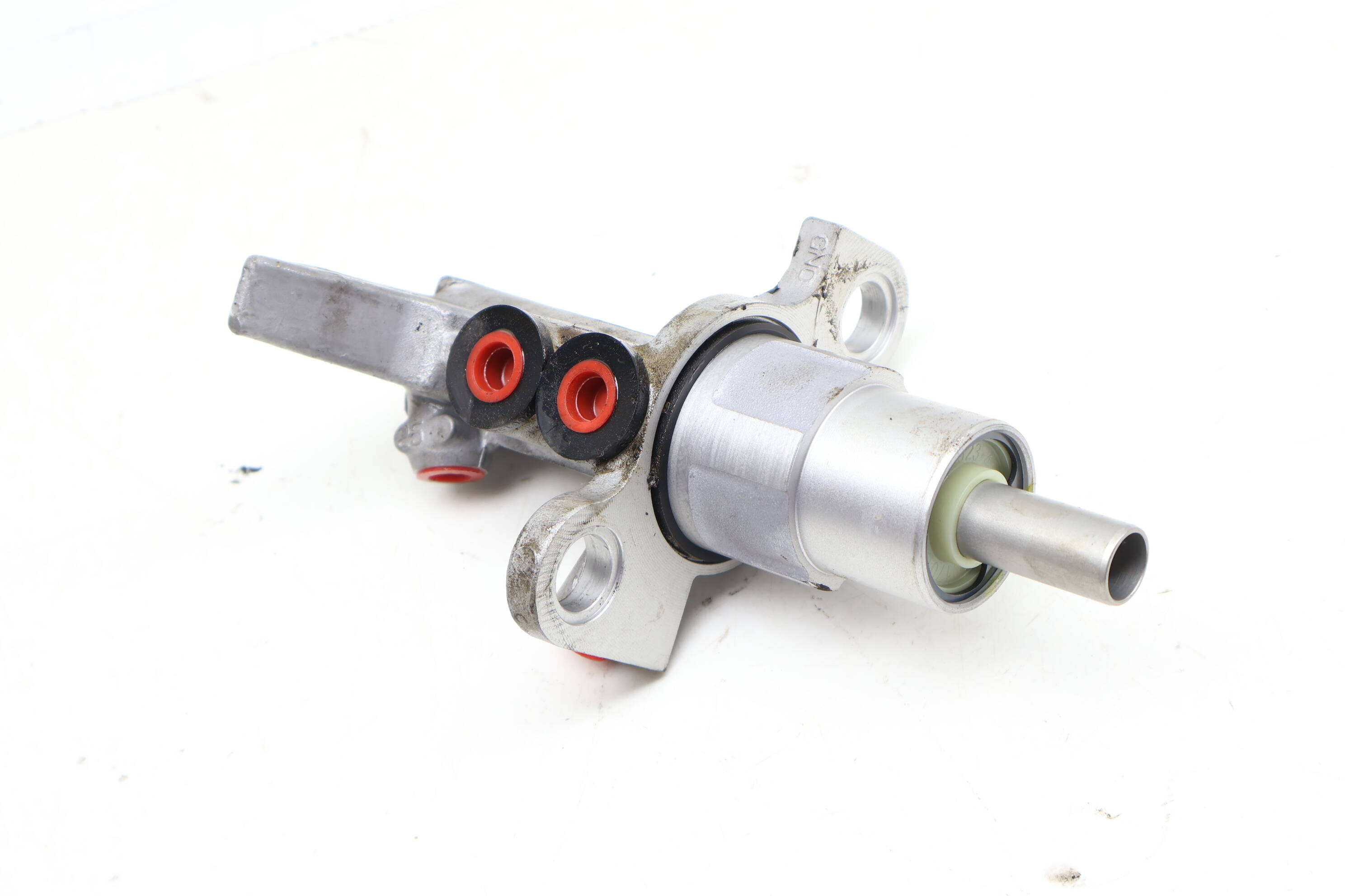 Brake Master Cylinder 4G2611021