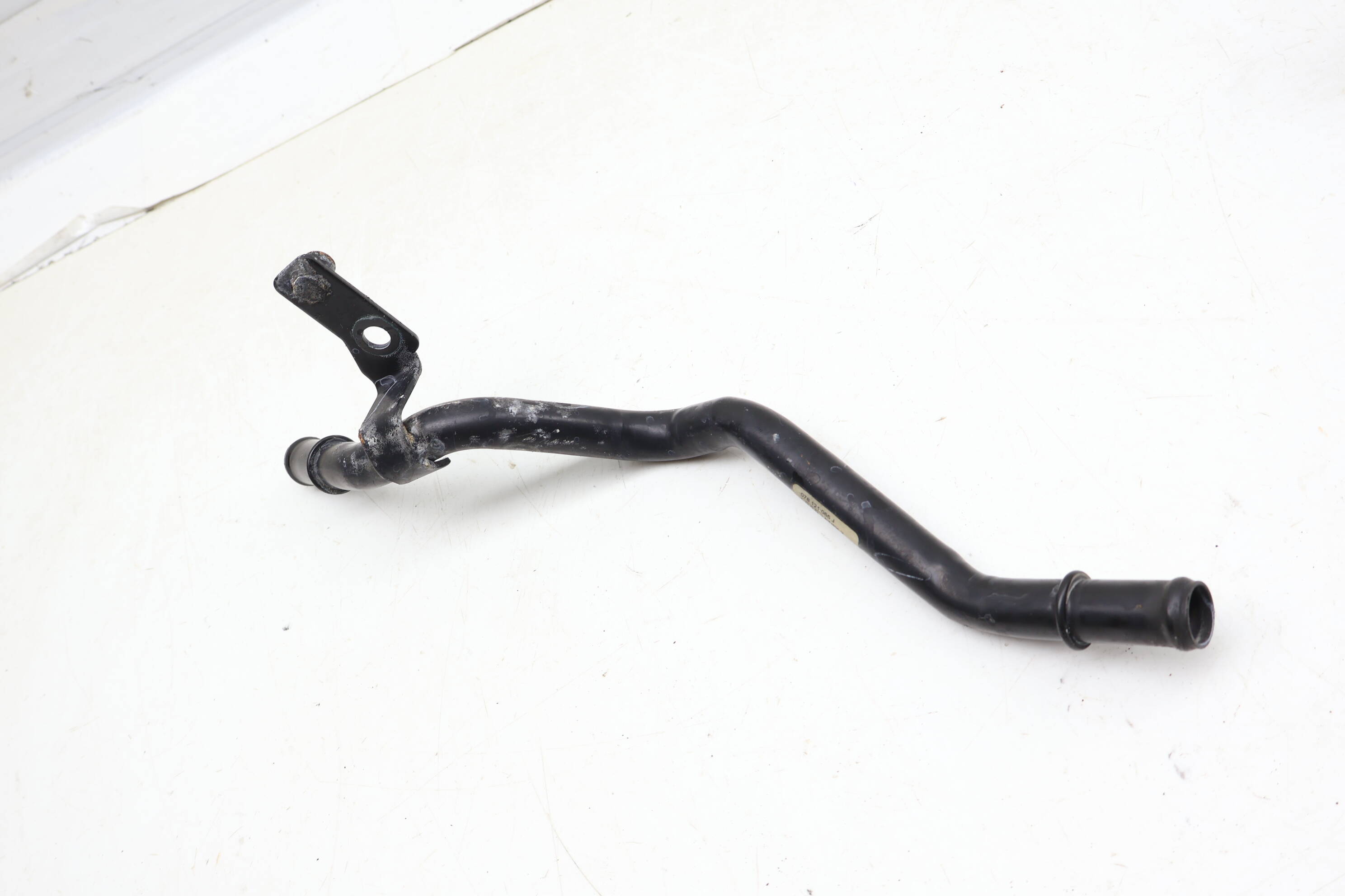 Coolant Pipe / Tube / Line 078121065J