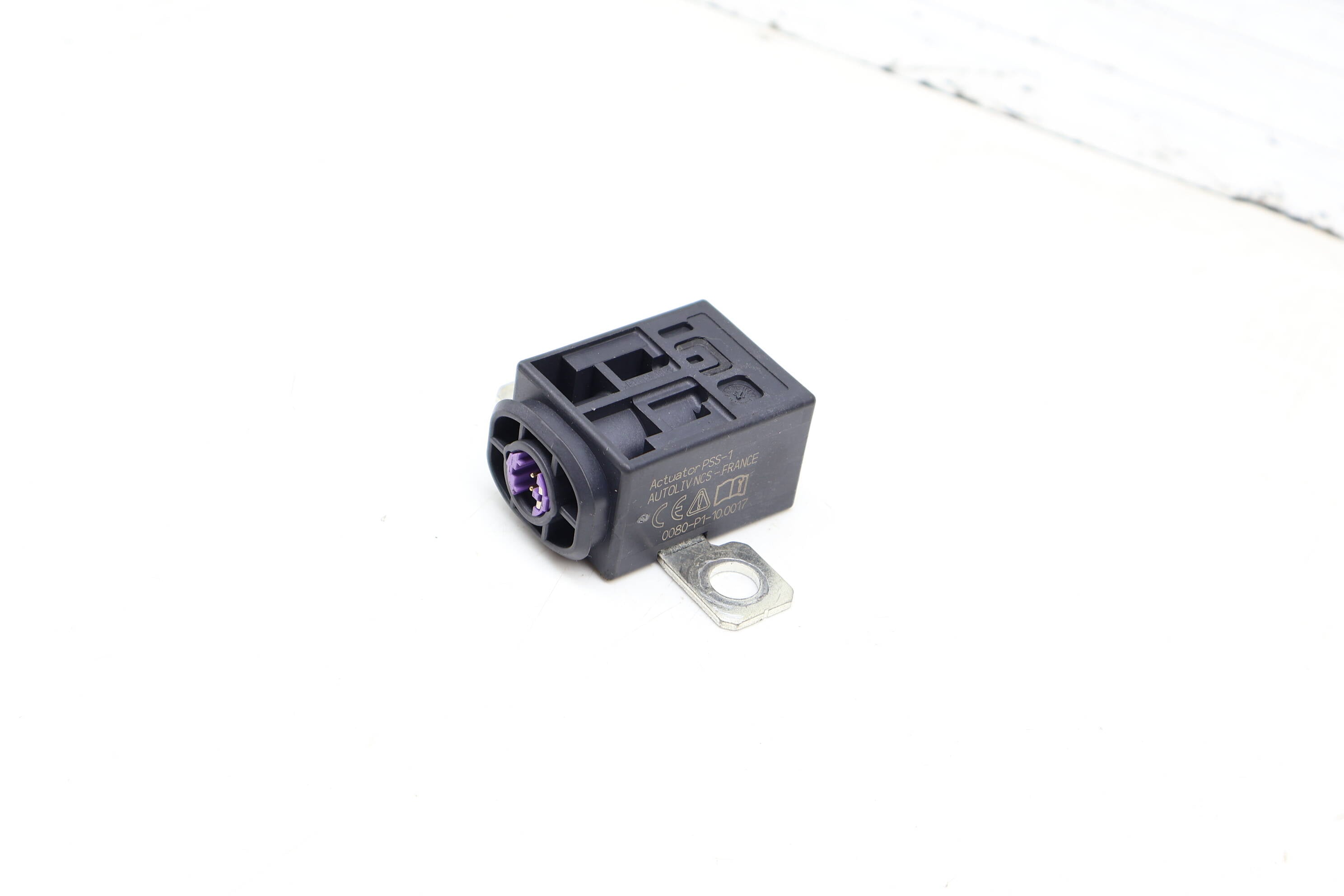 Battery Overload Protection Switch / Fuse 4F0915519 95561120500