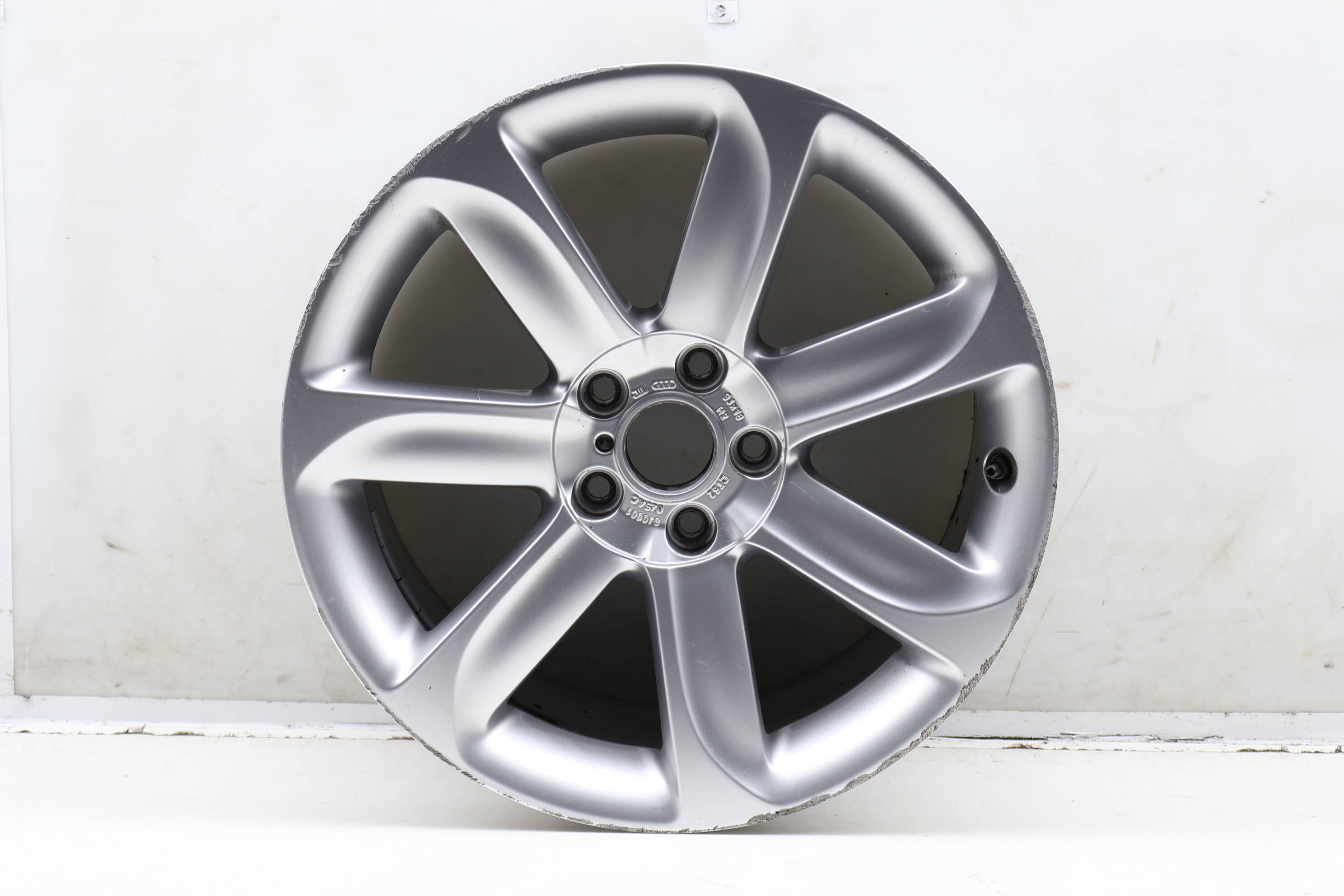 18" Inch Alloy Rim / Wheel (7-Spoke) 8J0601025AC