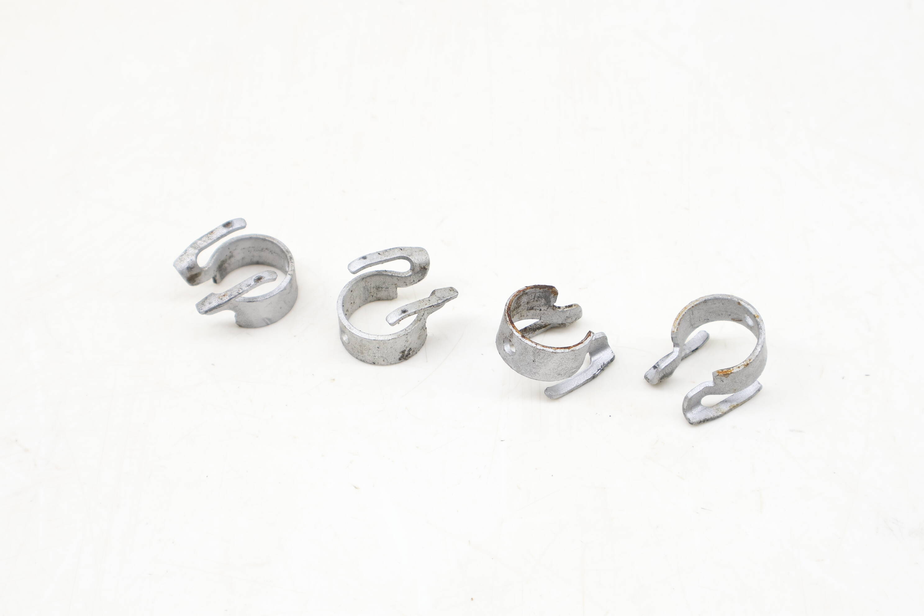 Fuel Injector Clip Set (4) LR105428