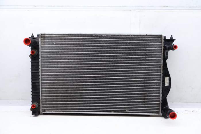 Radiator 4F0121251M main product photo