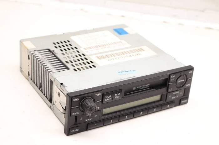 Monsoon Stereo / Radio / Cassette Unit 1J0035180B main product photo